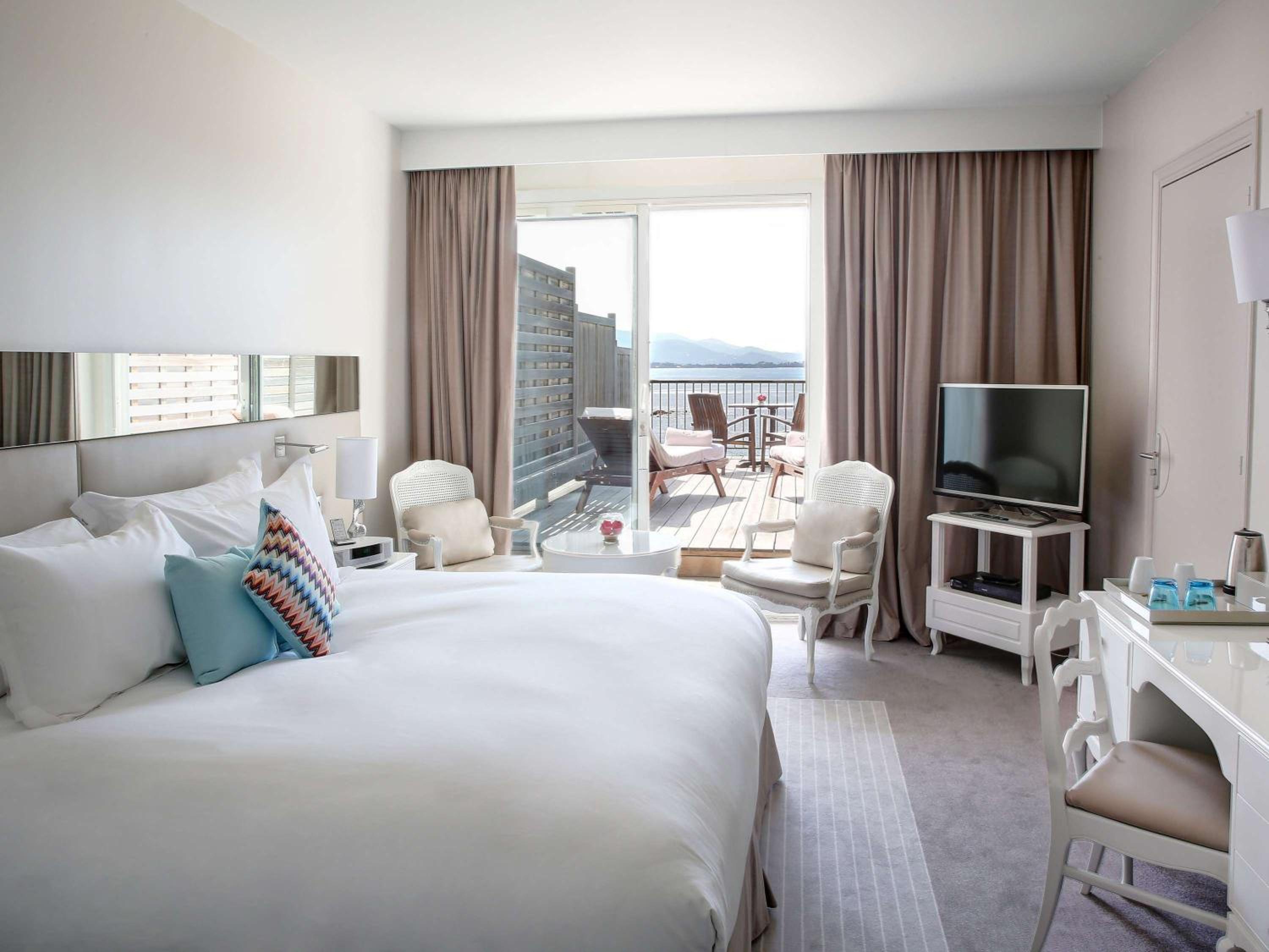 Luxury King Room with Private Solarium and Sea View  - Photo 1