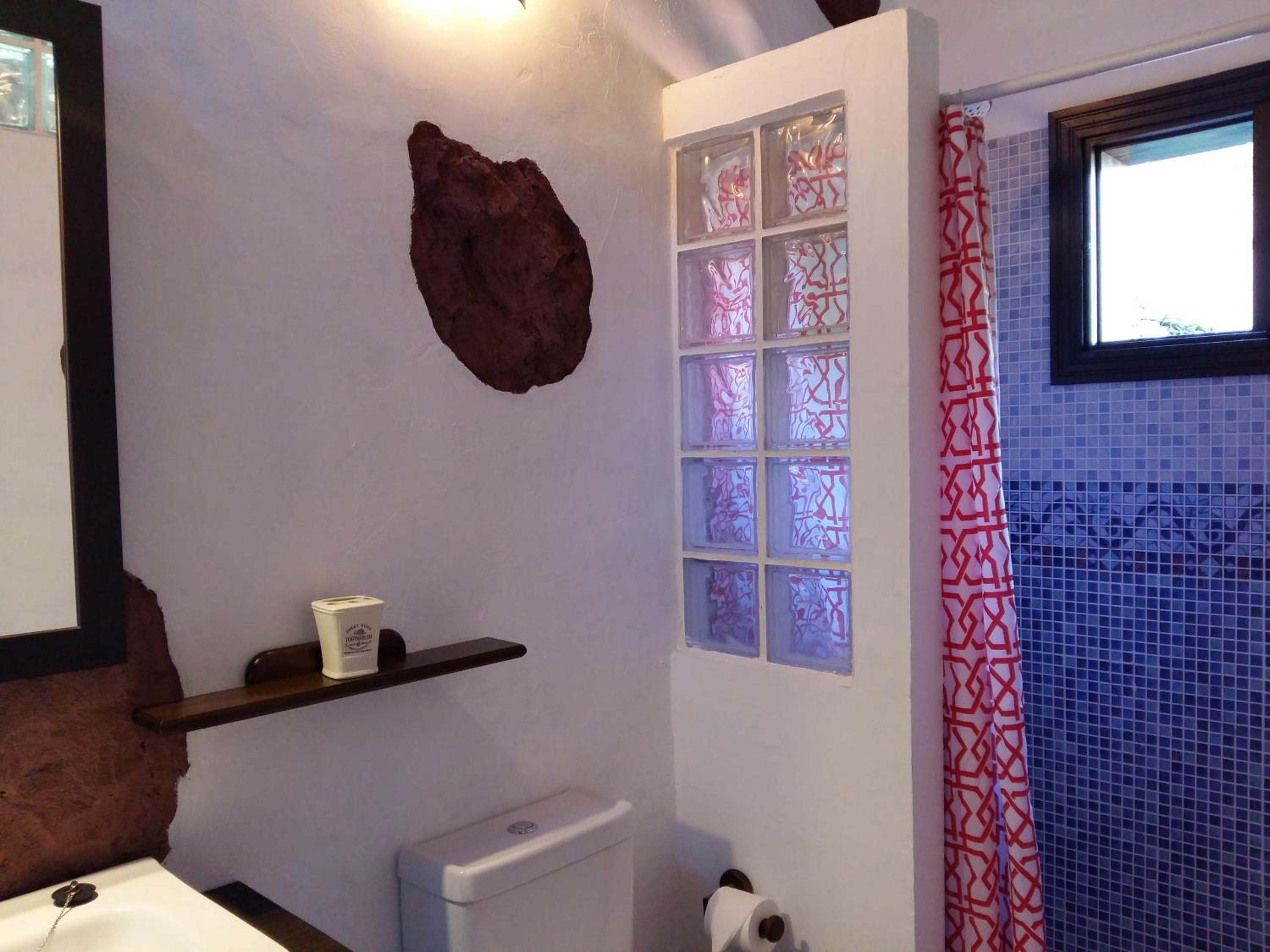 Apartment with Terrace thumbnail 6
