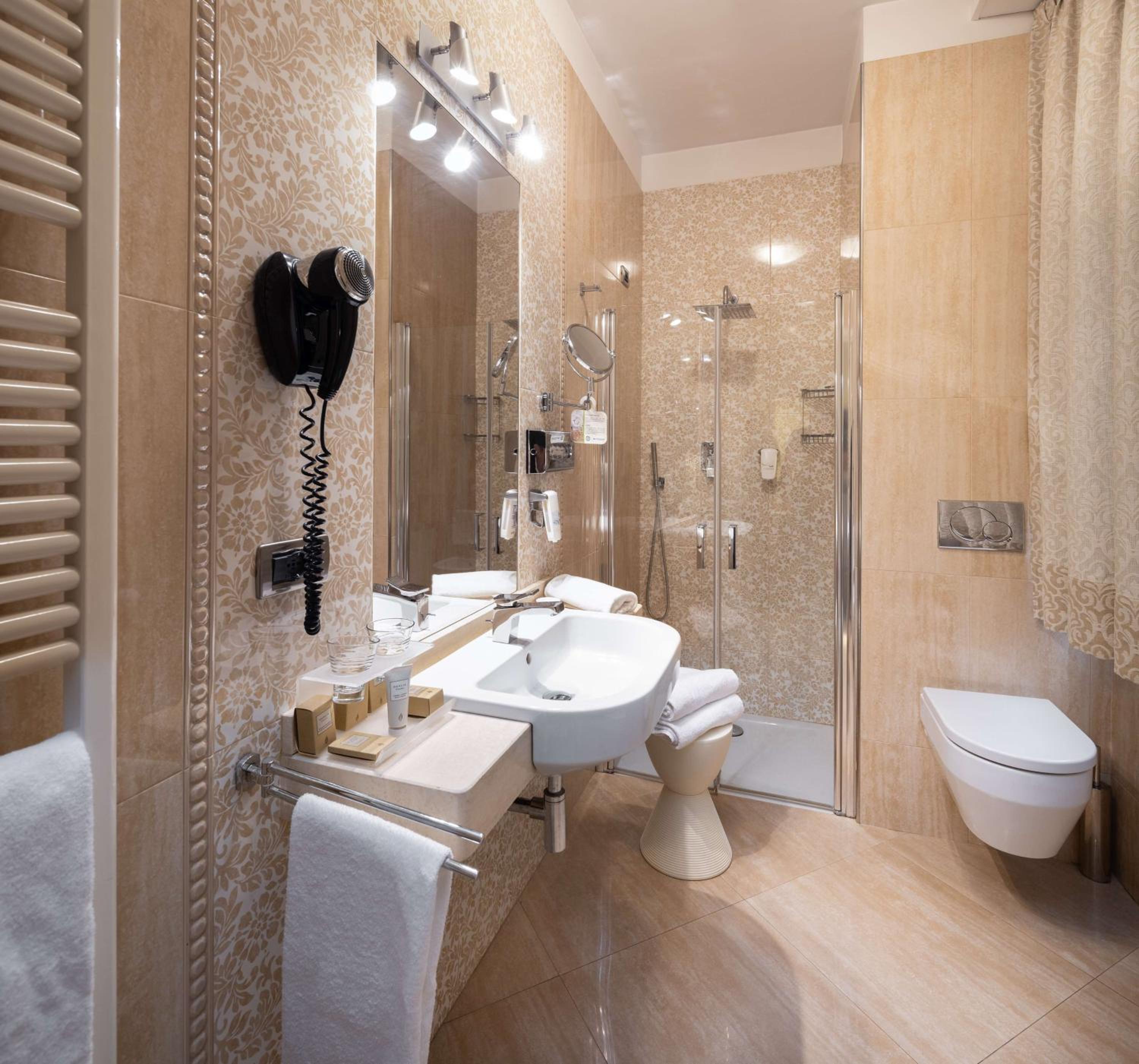 Junior Suite - Photo 8
