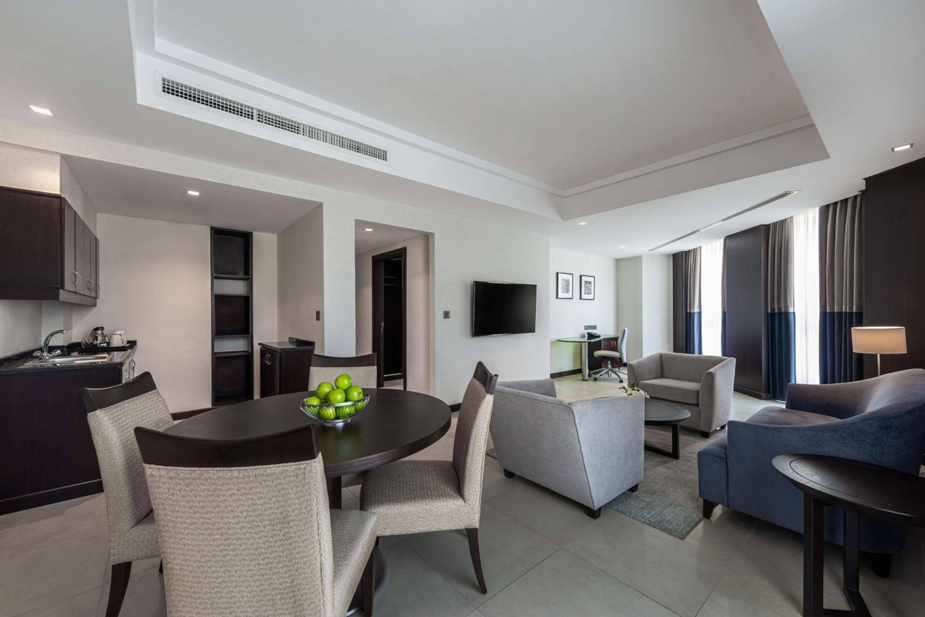 Executive Suite photo 3