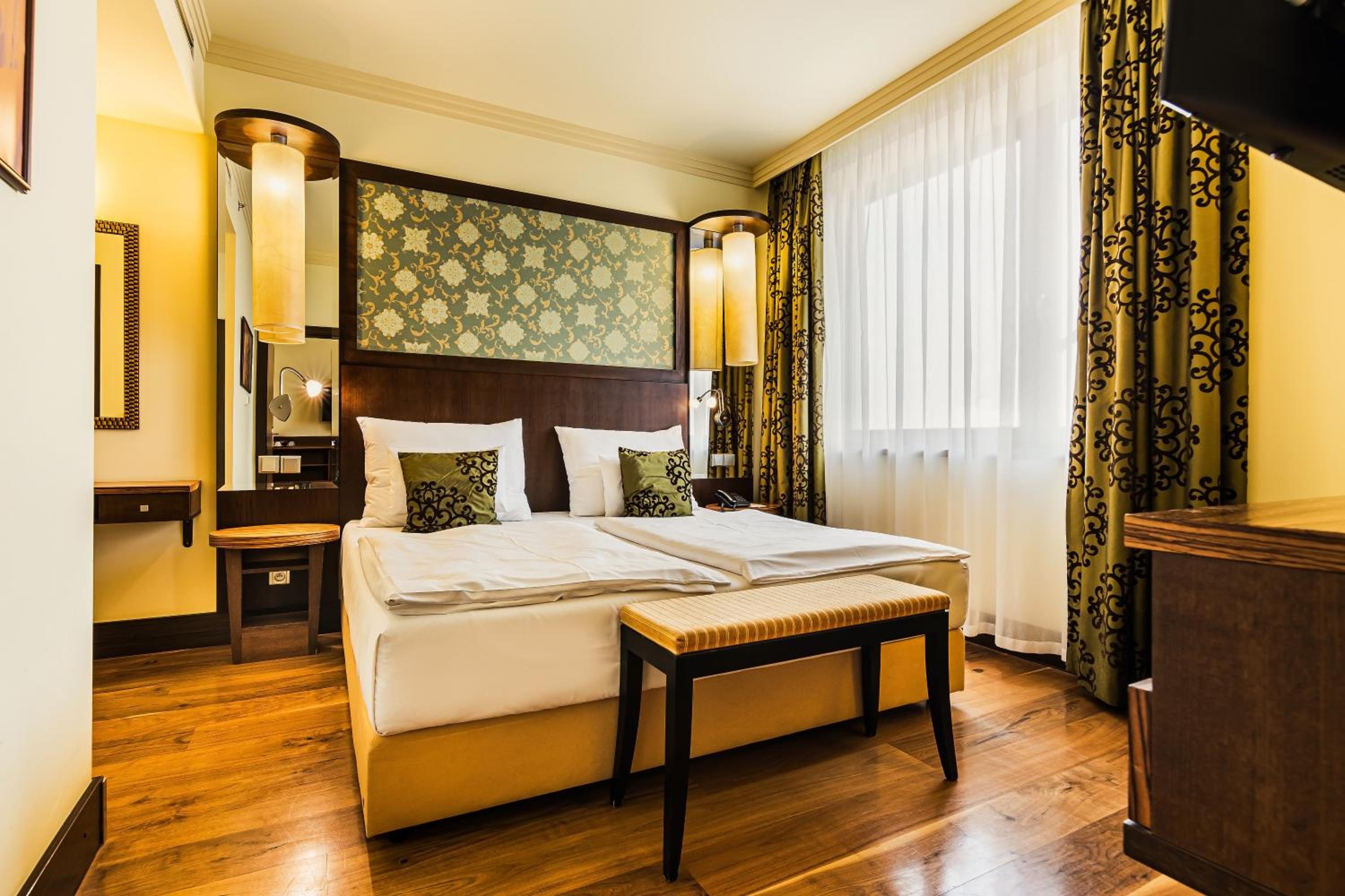 Suite photo 1