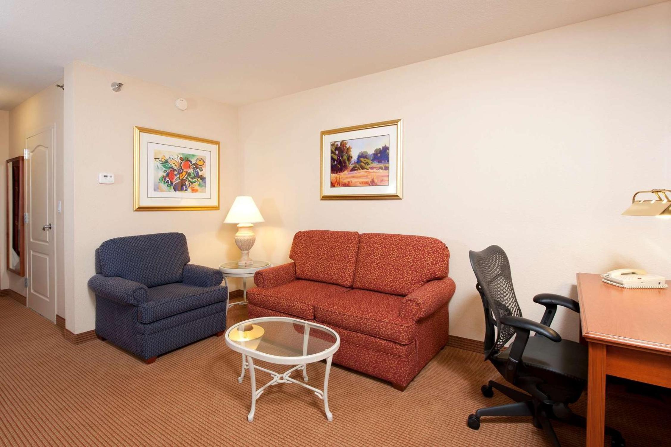 Junior King Suite with Sofa Bed - Photo 1