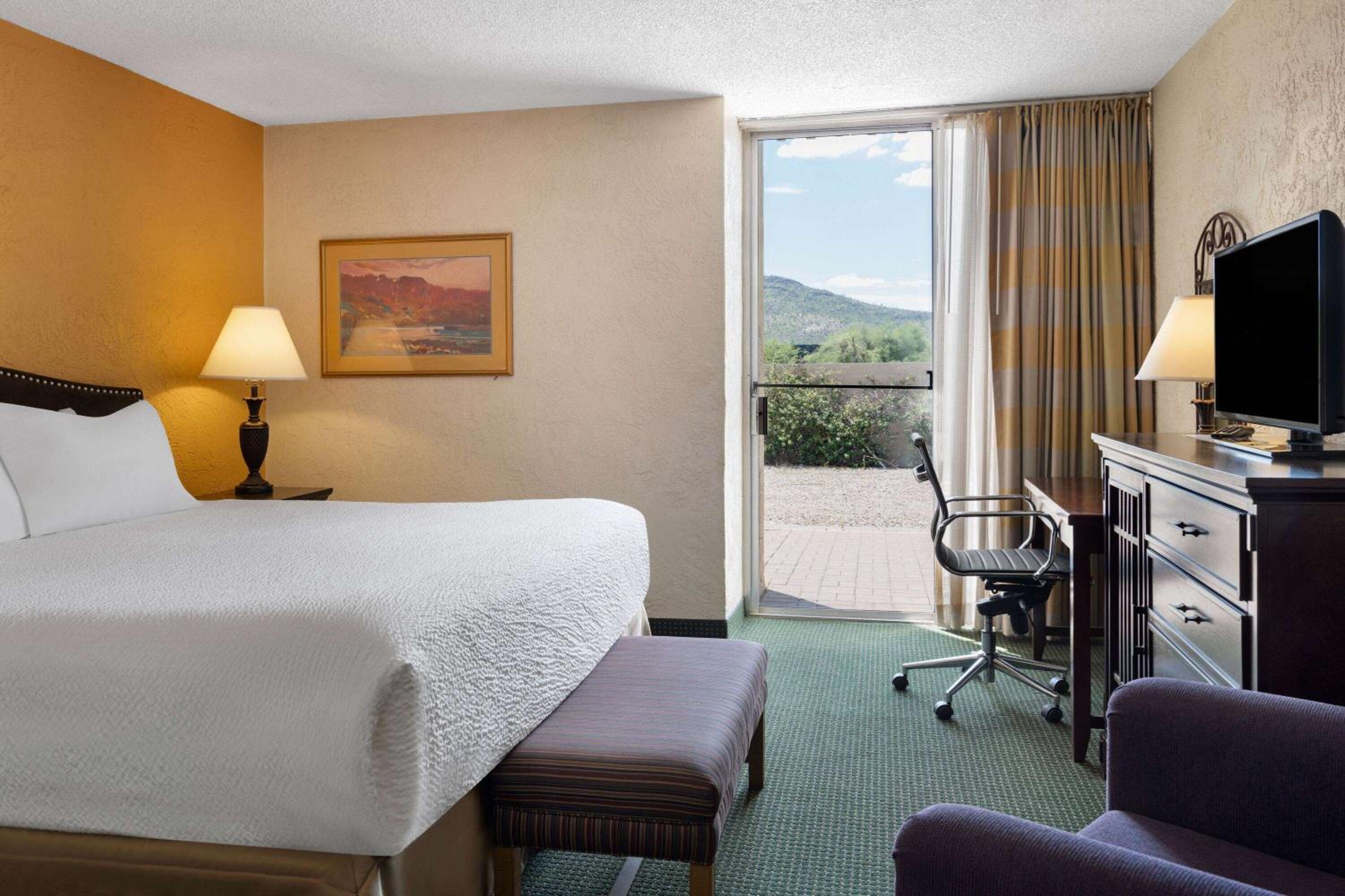 One-Bedroom King Suite - Mobility Access/Non-Smoking  photo 1