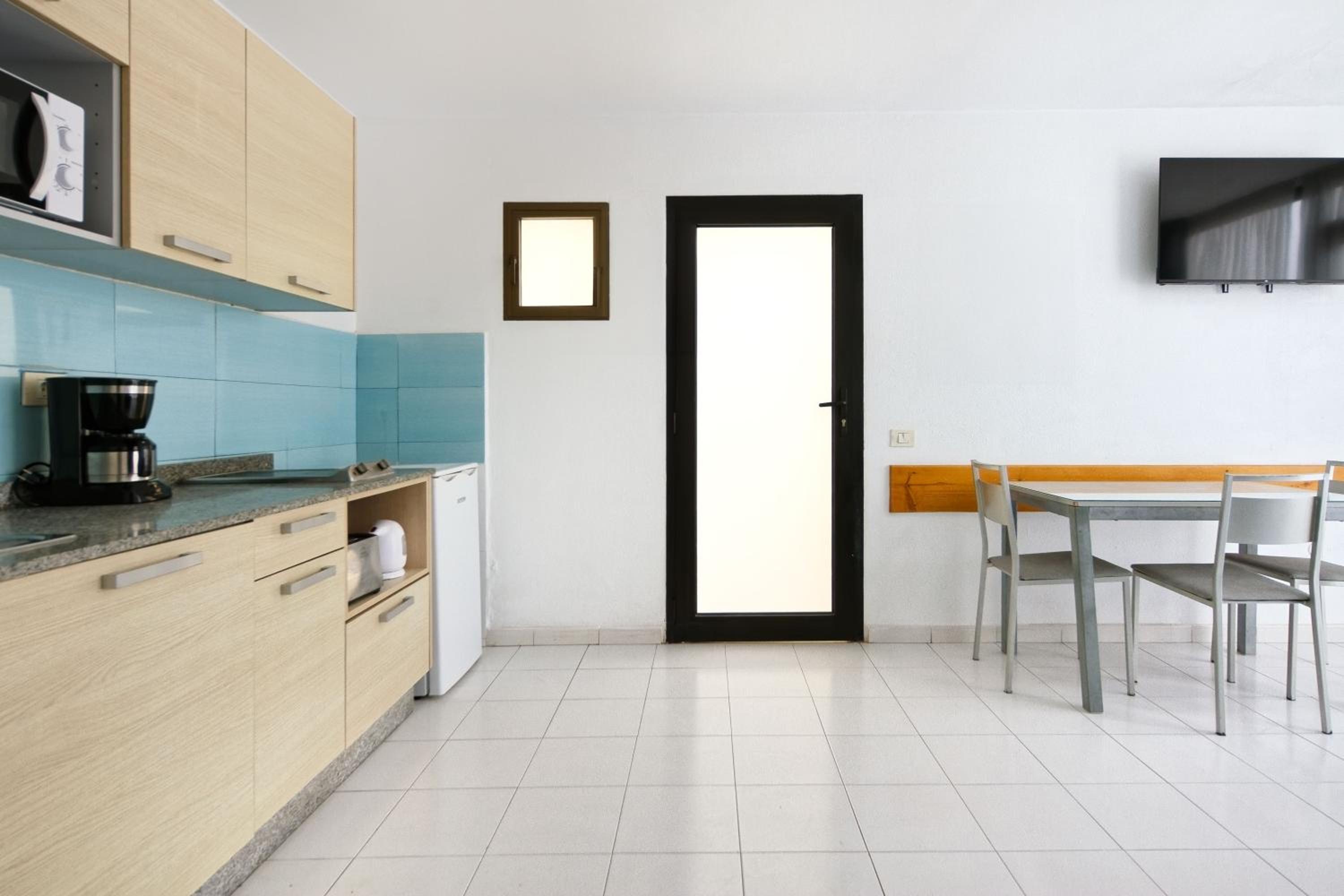 One-Bedroom Apartment - Photo 34