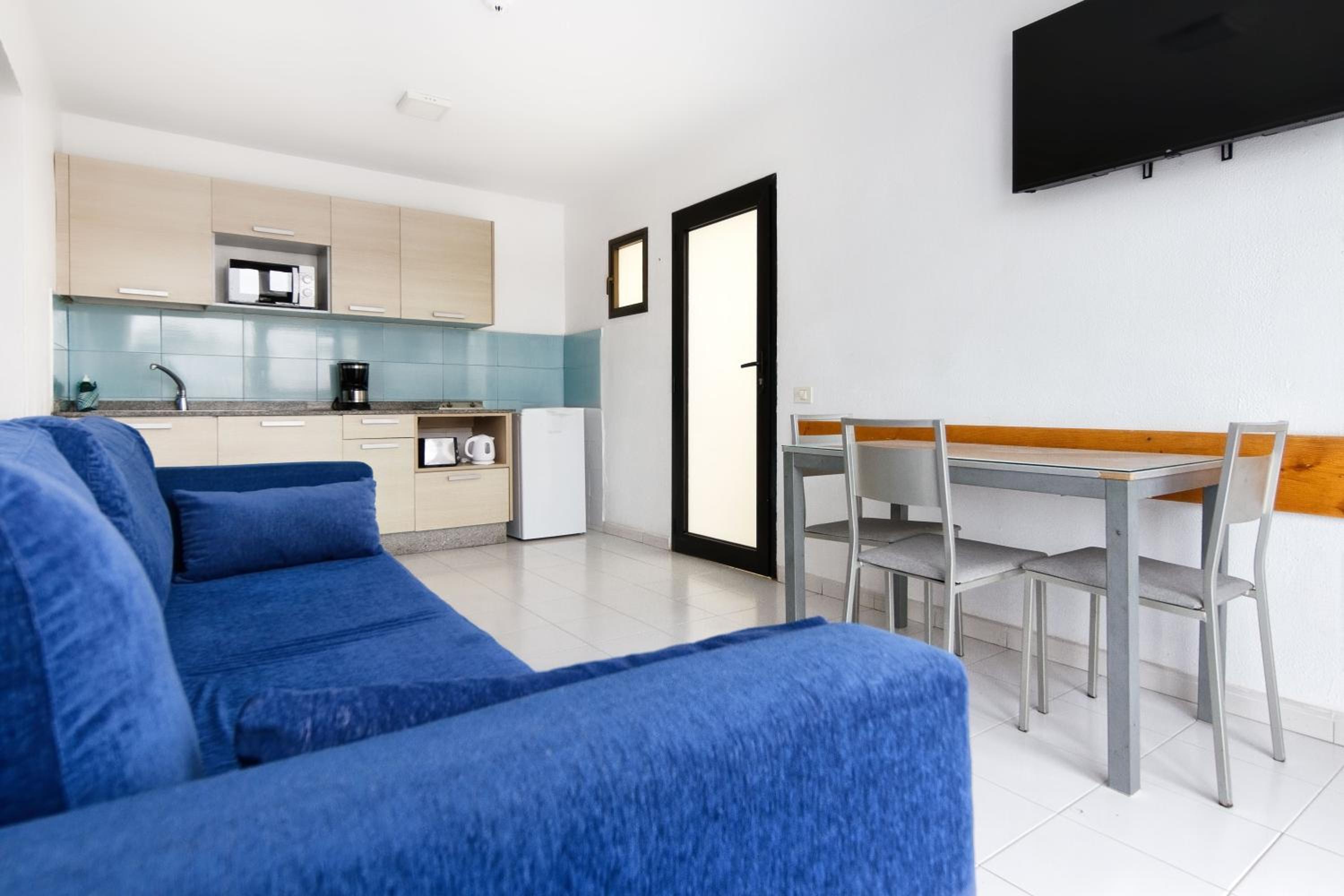 One-Bedroom Apartment - Photo 30
