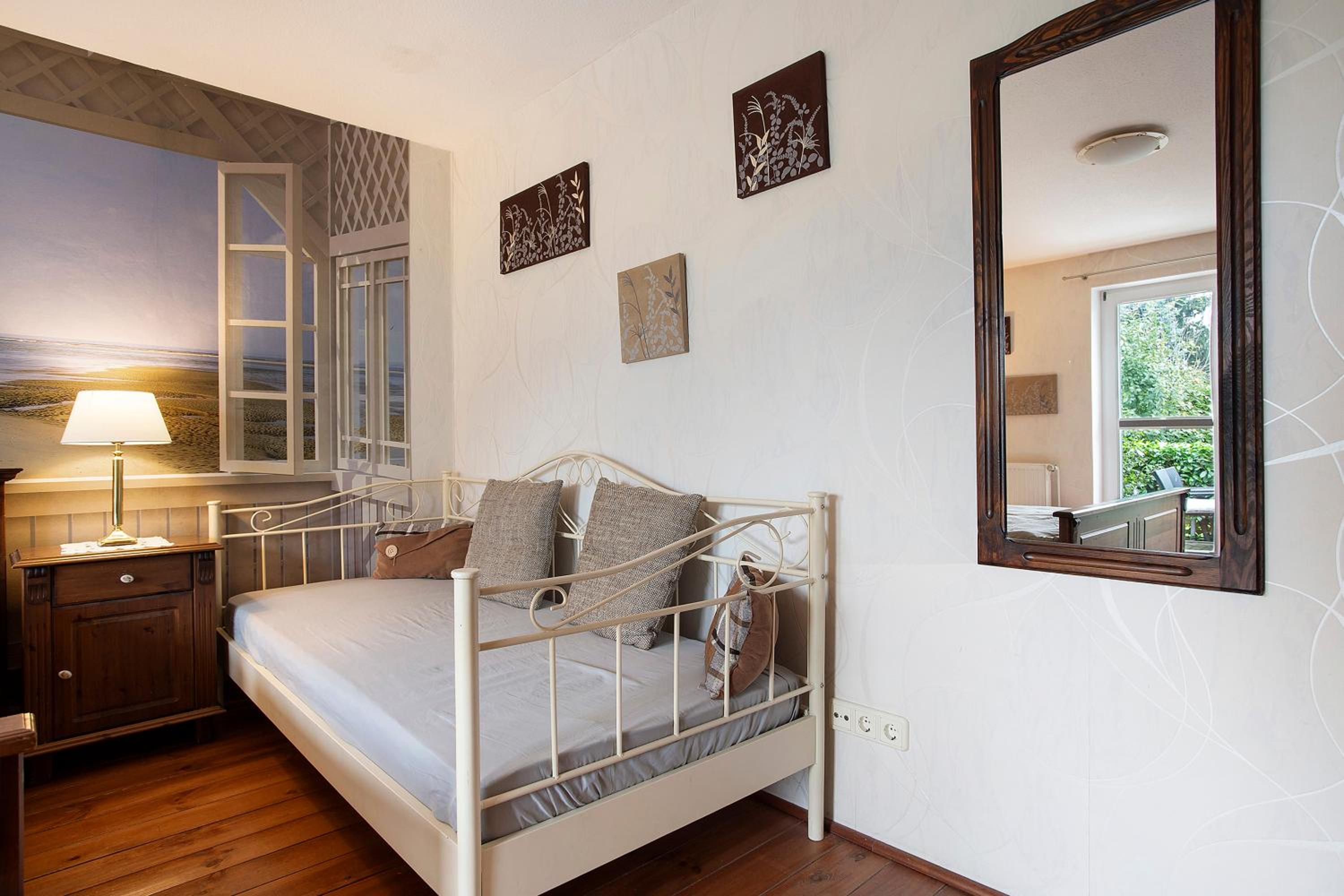 Two-Bedroom House photo 3