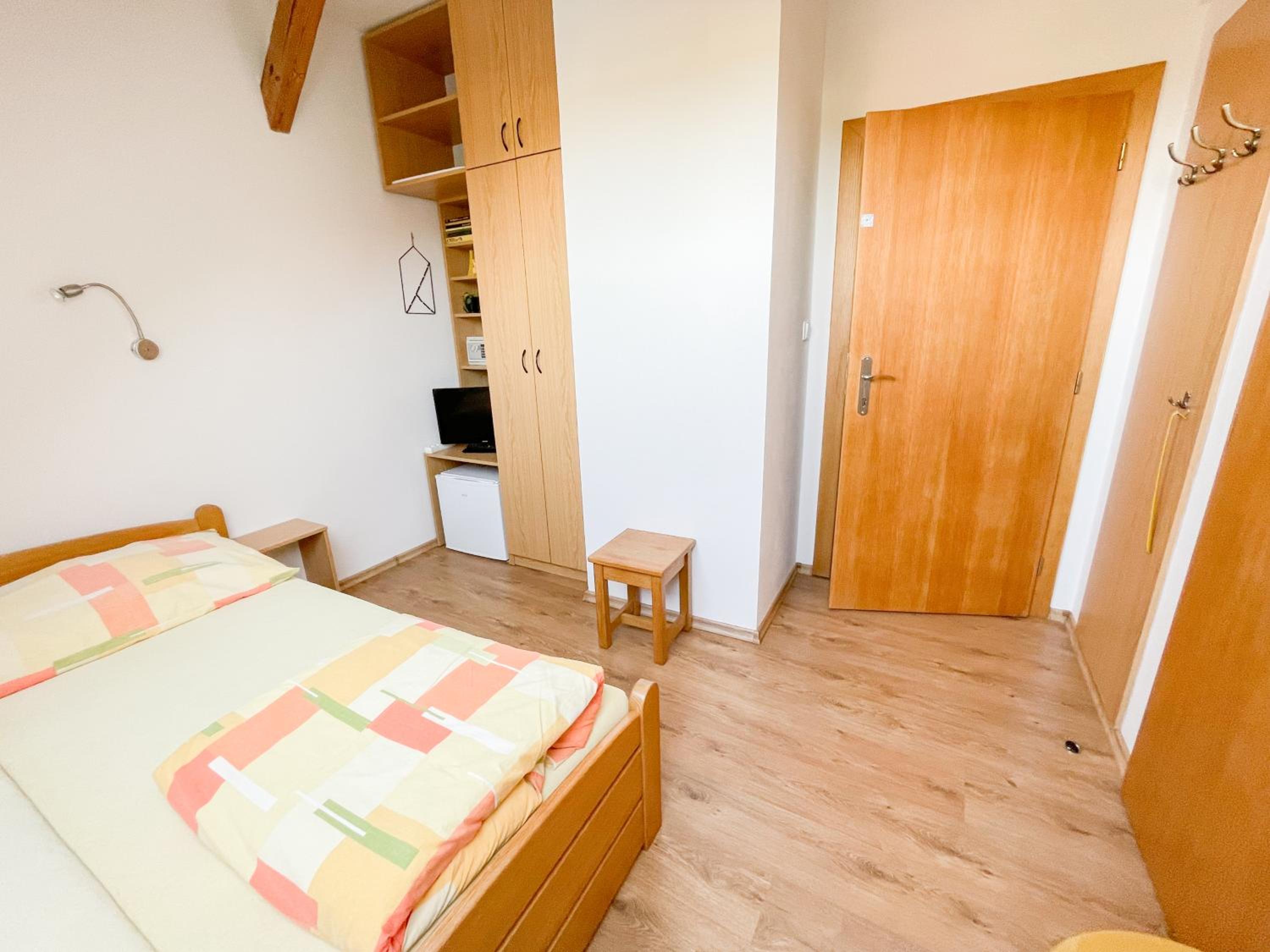 Double Room photo 3