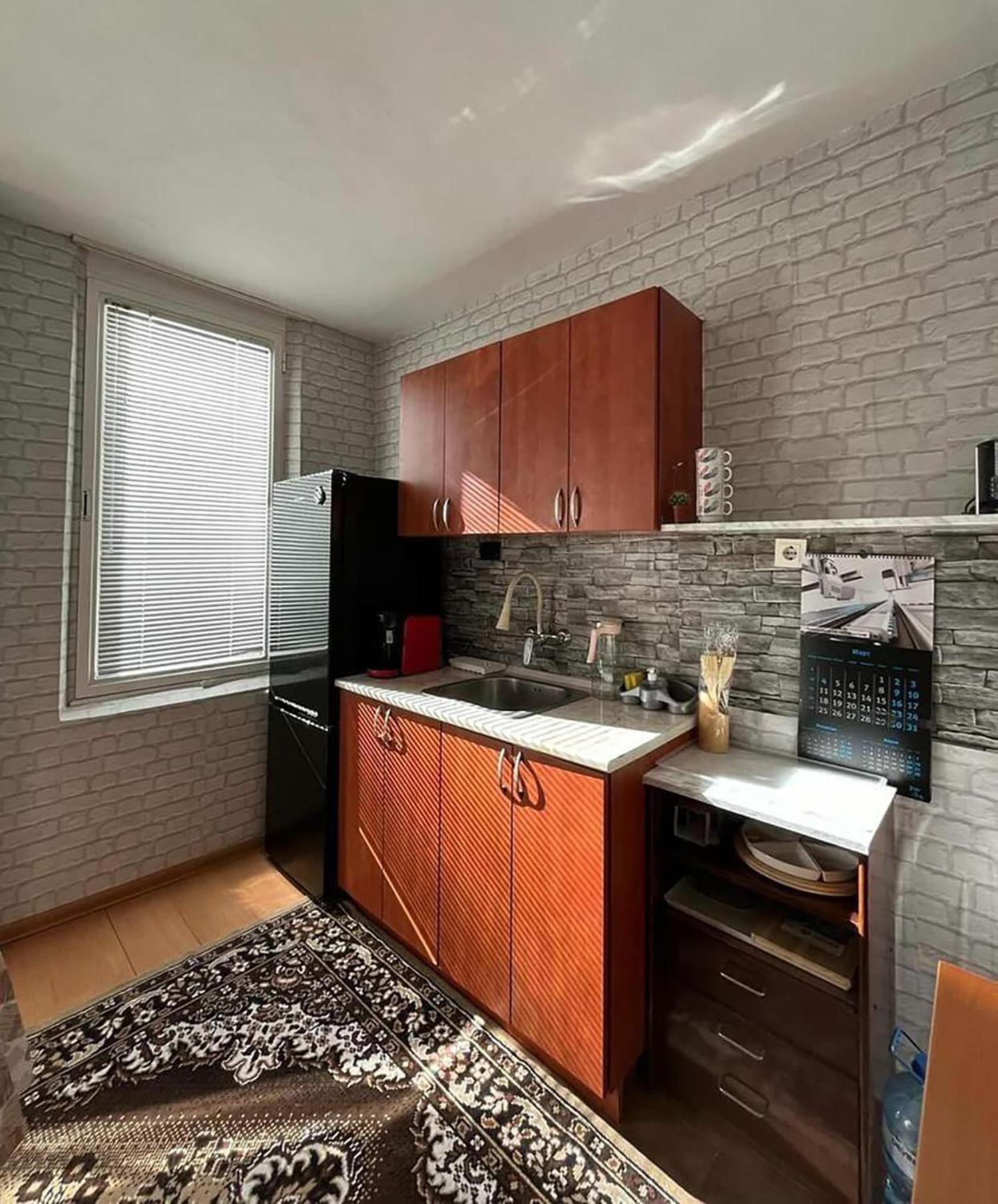 One-Bedroom Apartment photo 2