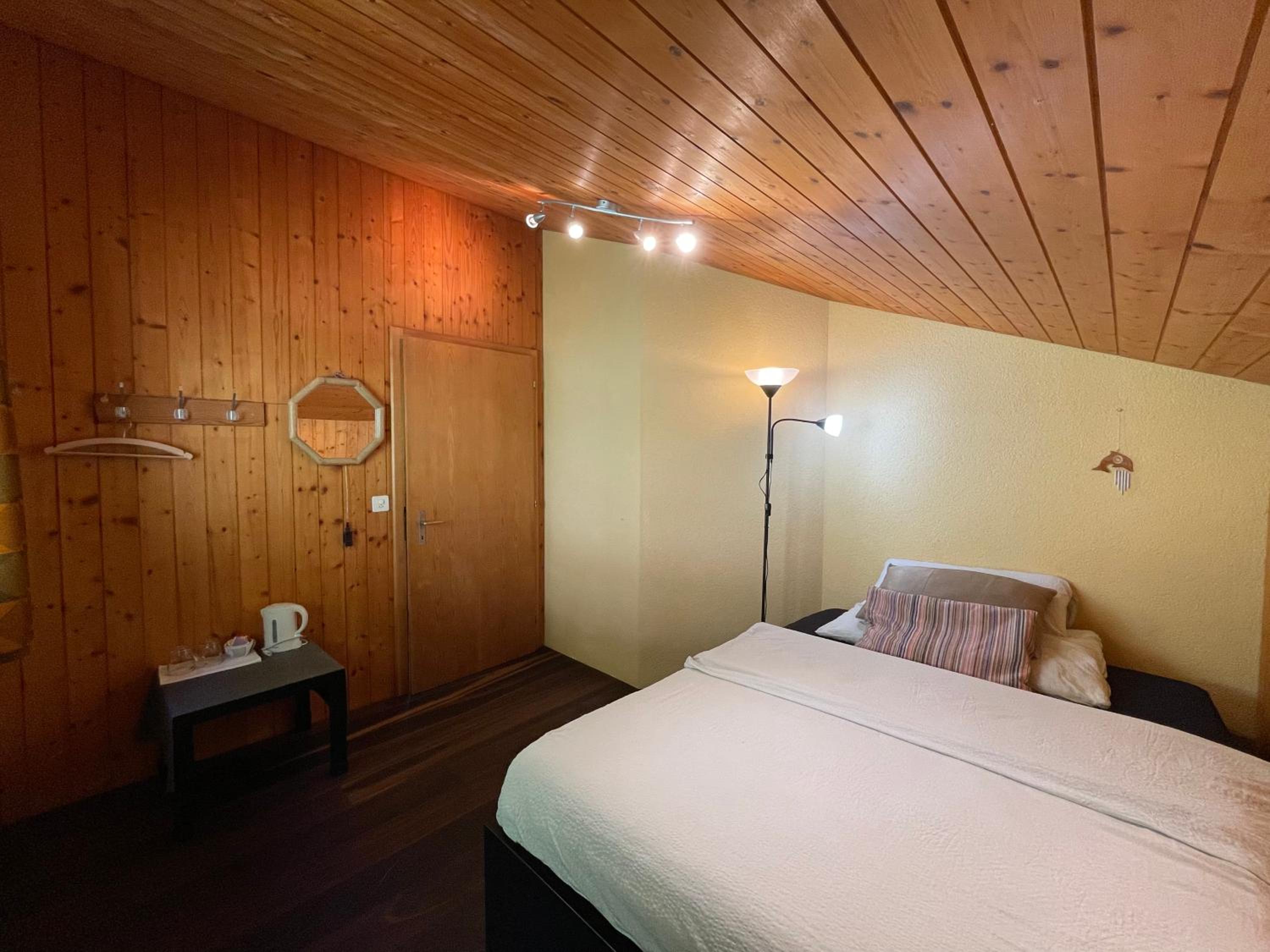 Double Room With Shared Bathroom photo 2