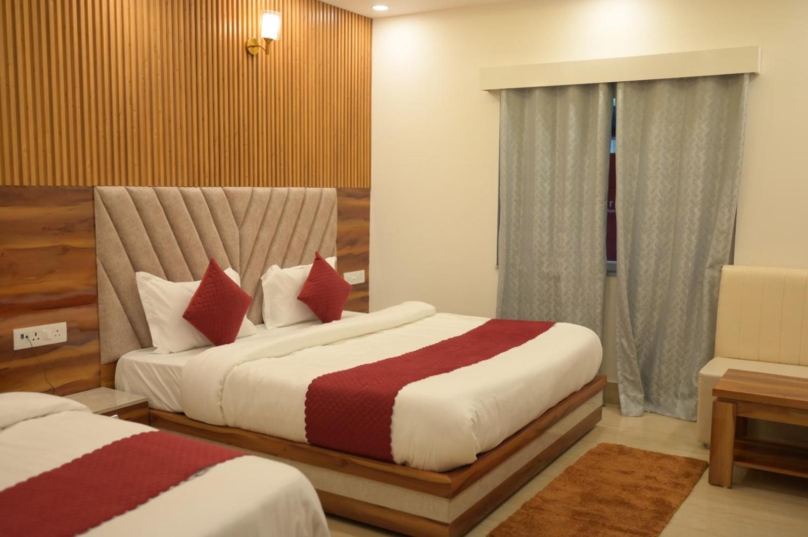 Luxury Triple Room
