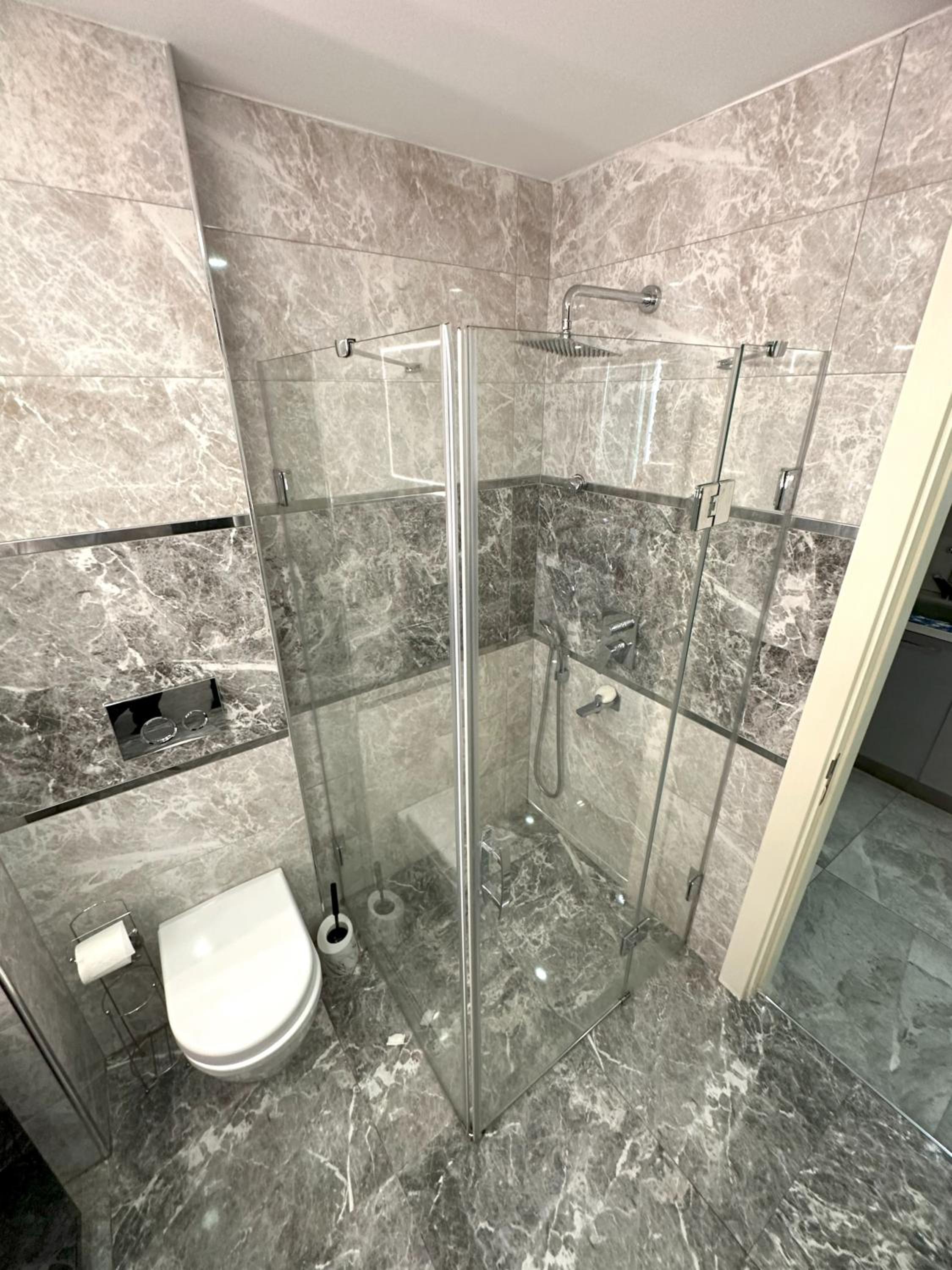 Deluxe King Room photo 3