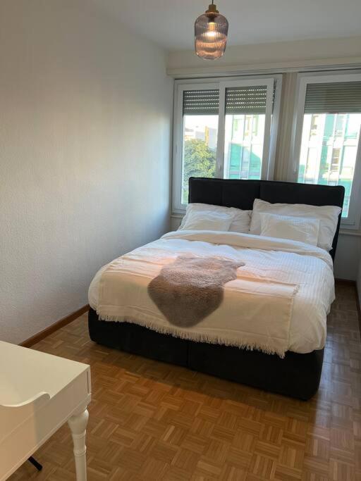 Two-Bedroom Apartment with Balcony photo 2