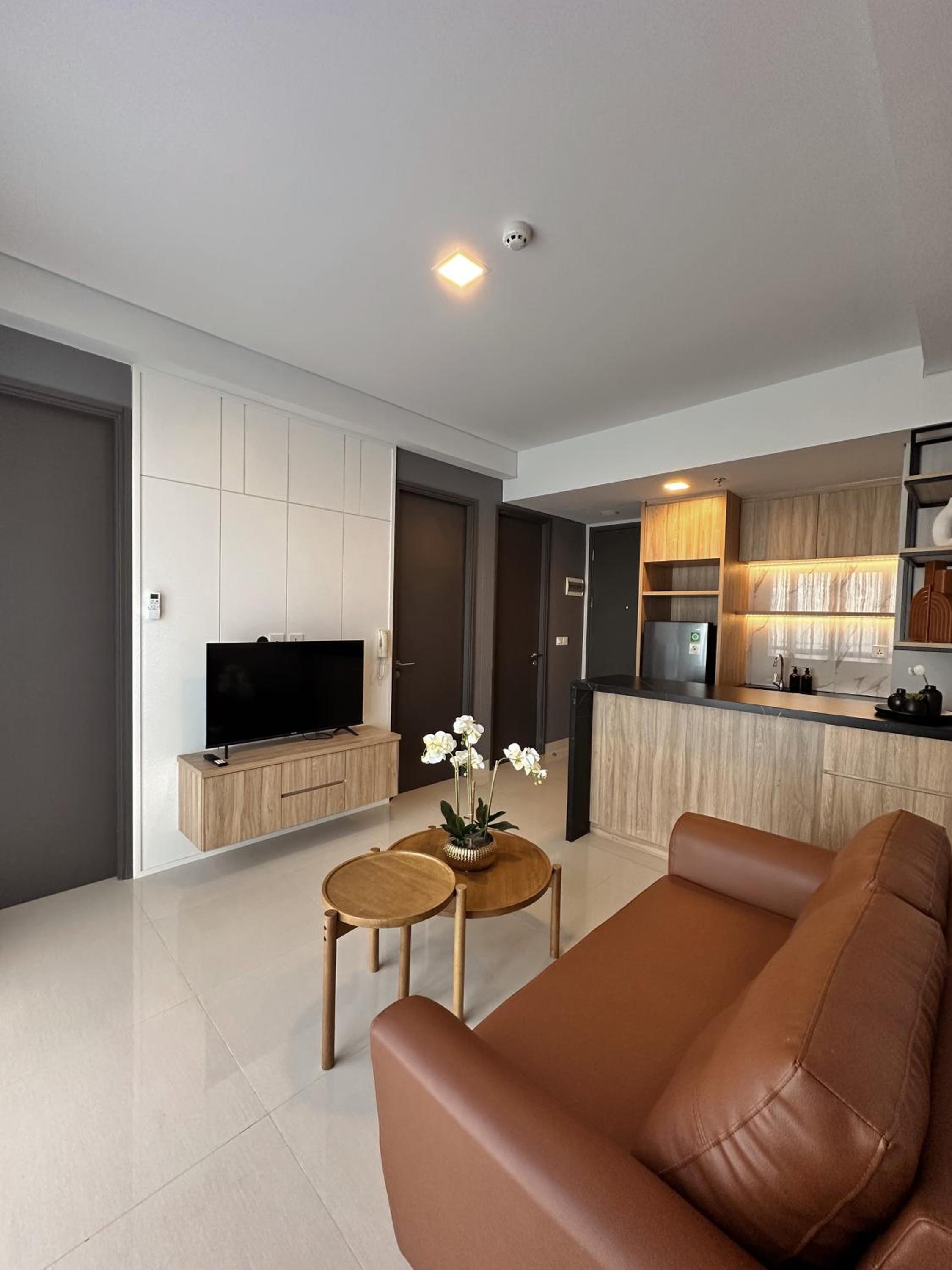Three-Bedroom Apartment photo 1