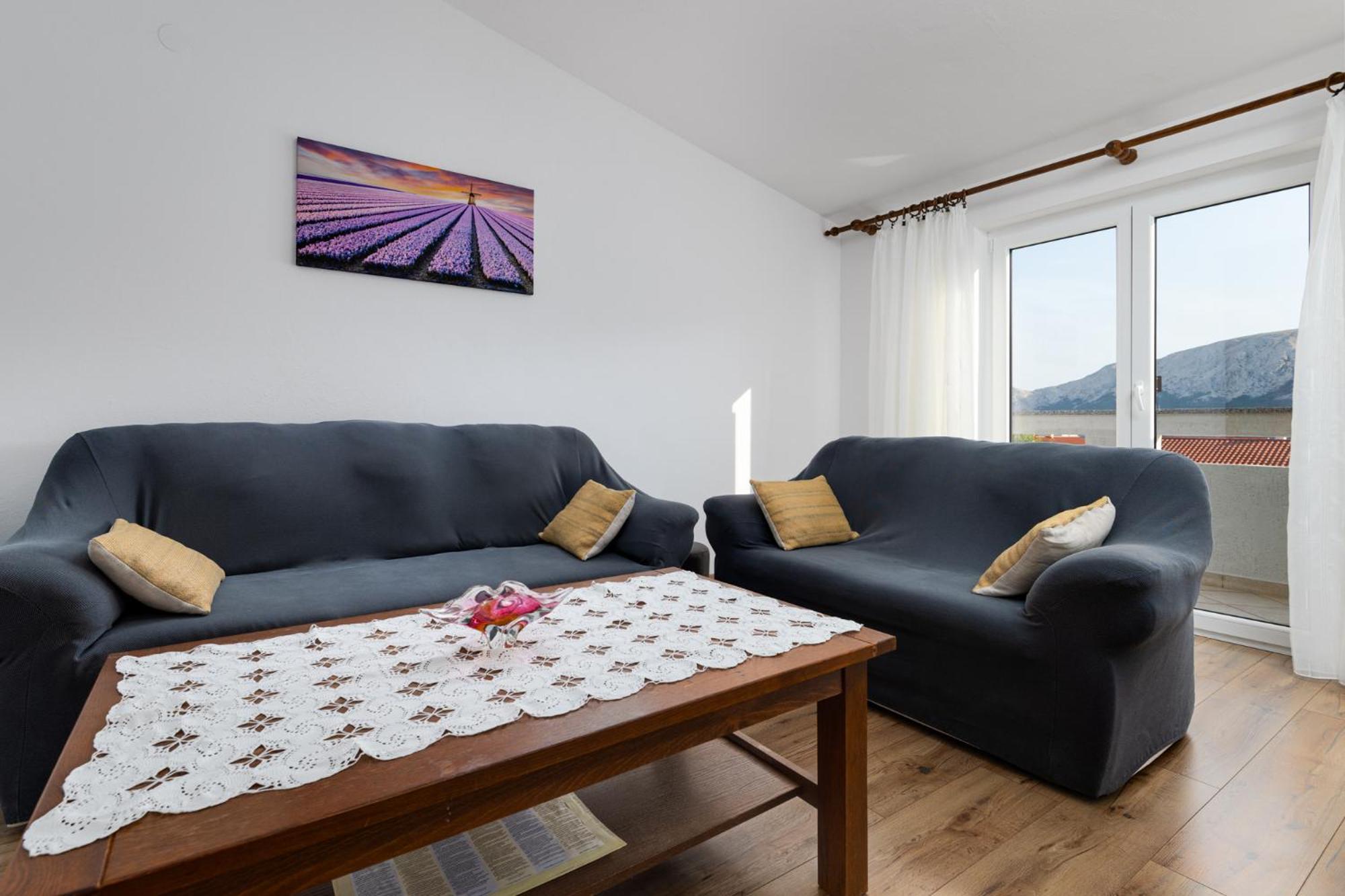 Apartment photo 1