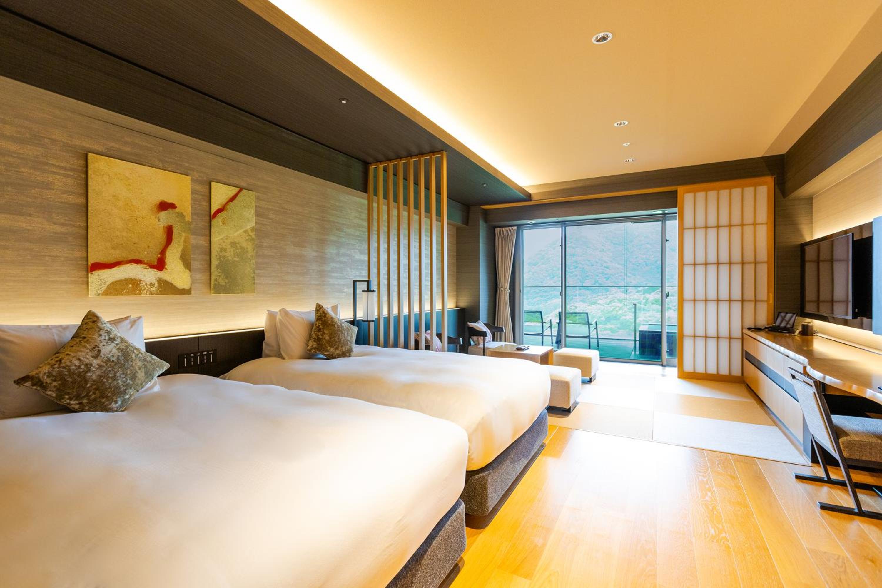 West Wing Upper Floor Deluxe Room with Open-Air Bath Japanese Style - Photo 1