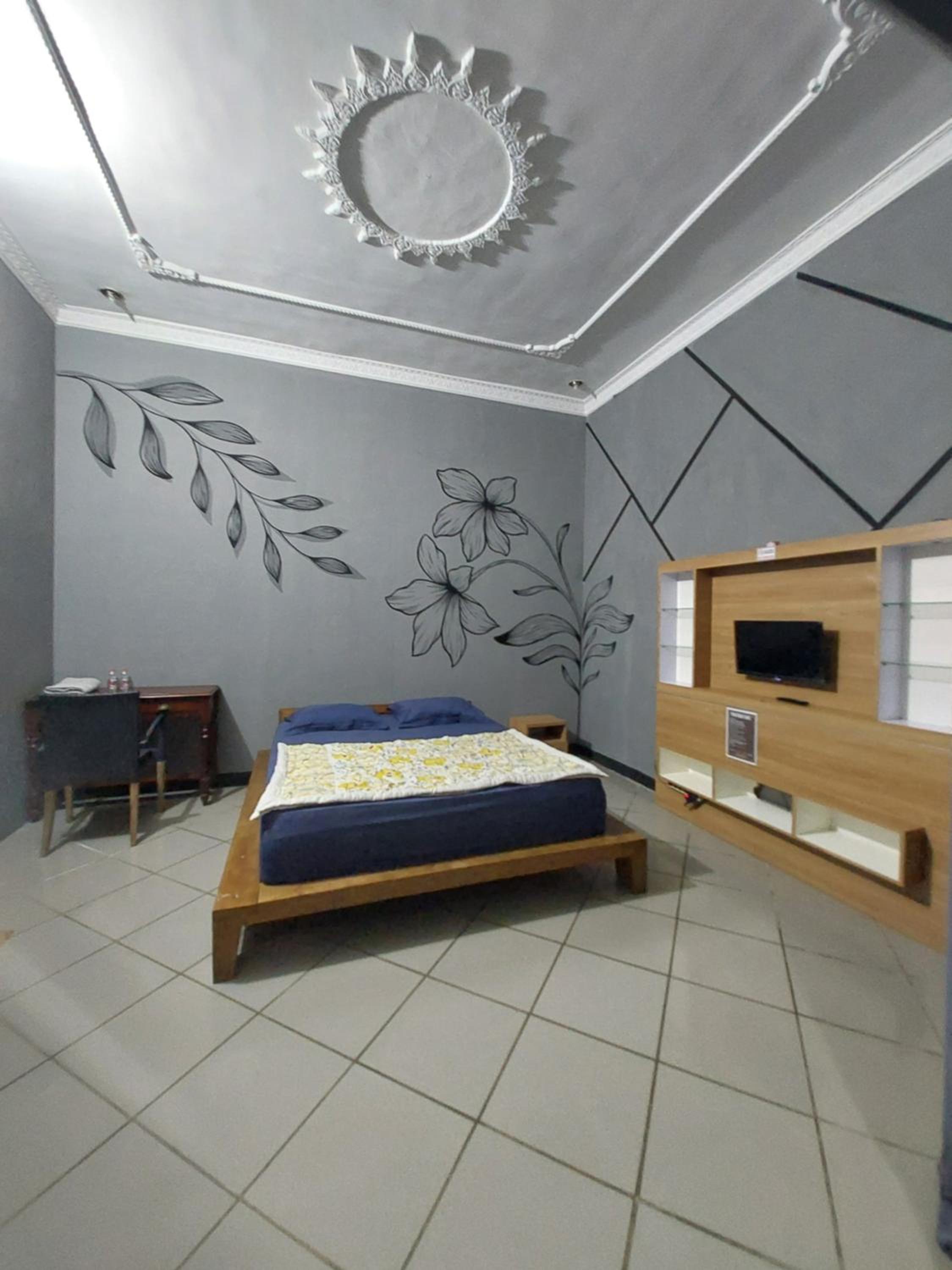 Queen Room - Photo 1