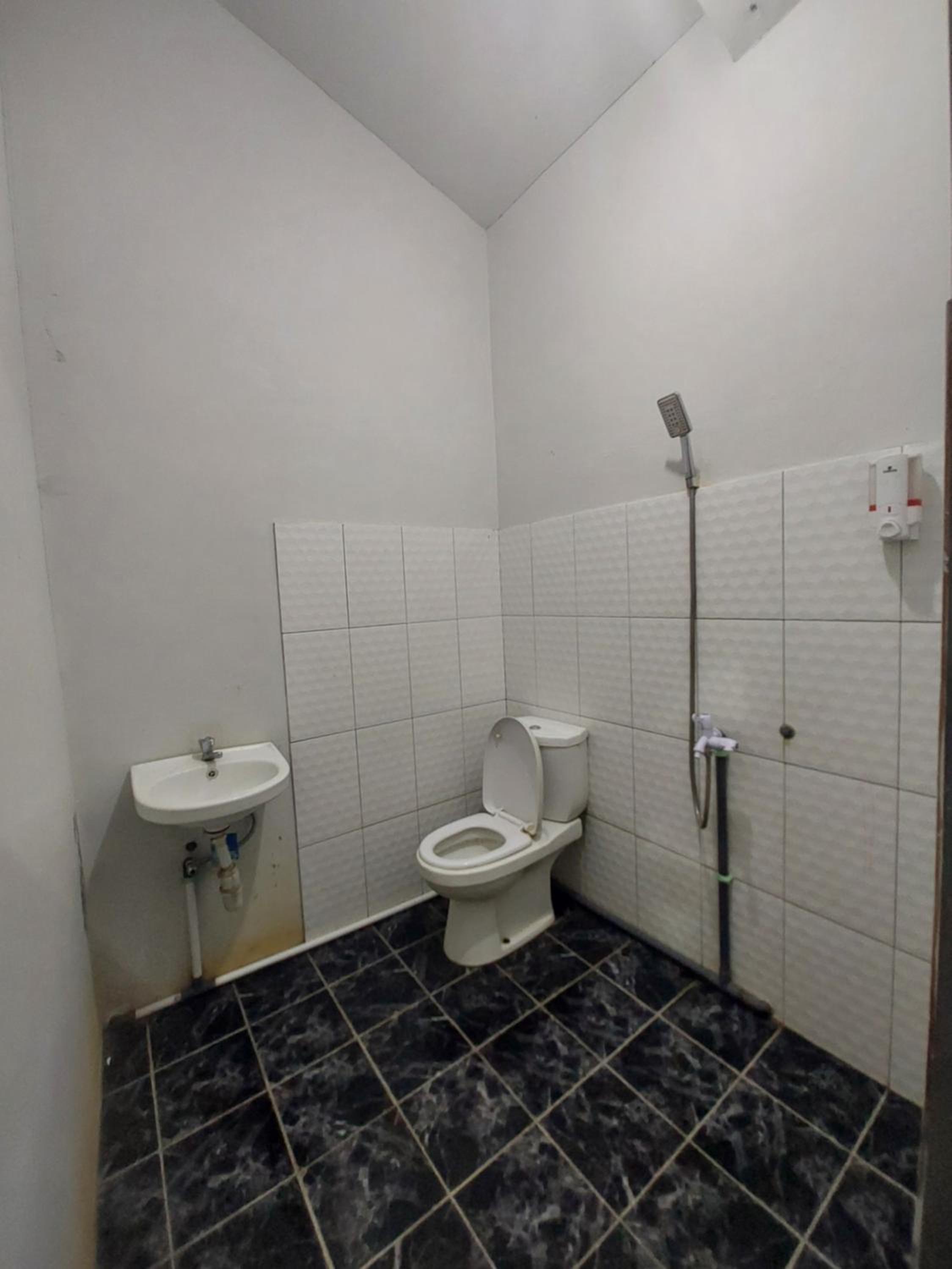 Budget Double Room - Photo 3