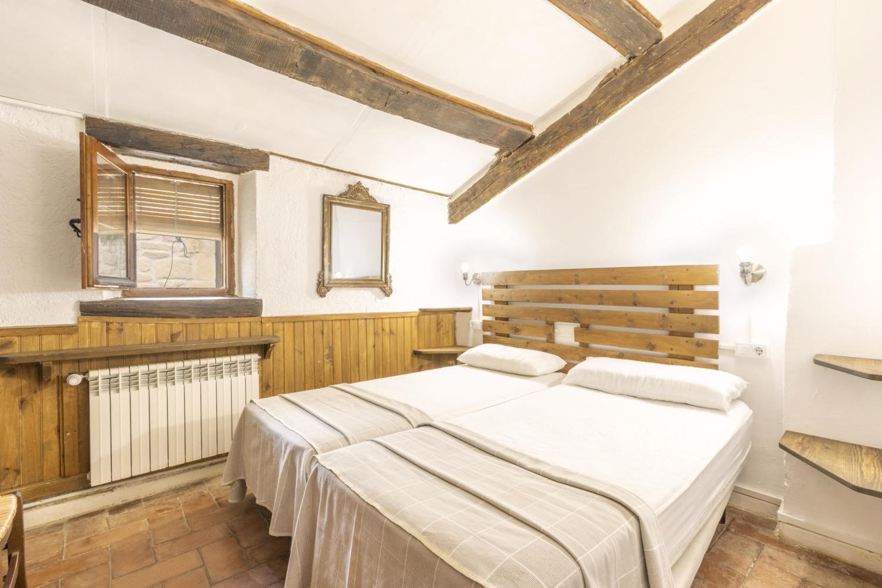 Quadruple Room with Mountain View photo 3