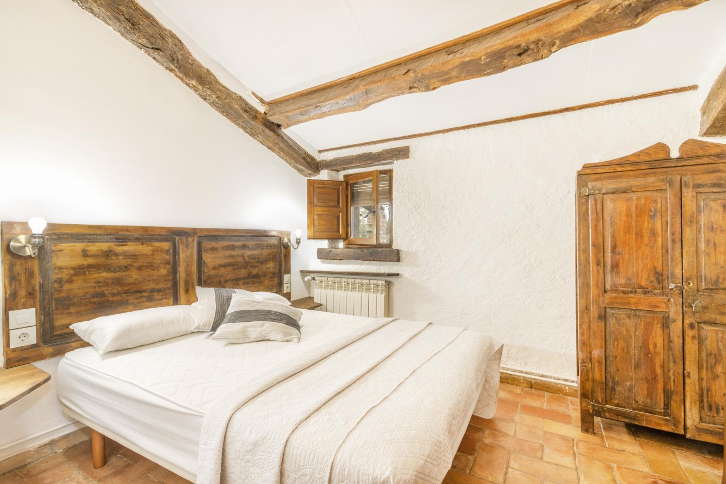 Quadruple Room with Mountain View photo 2