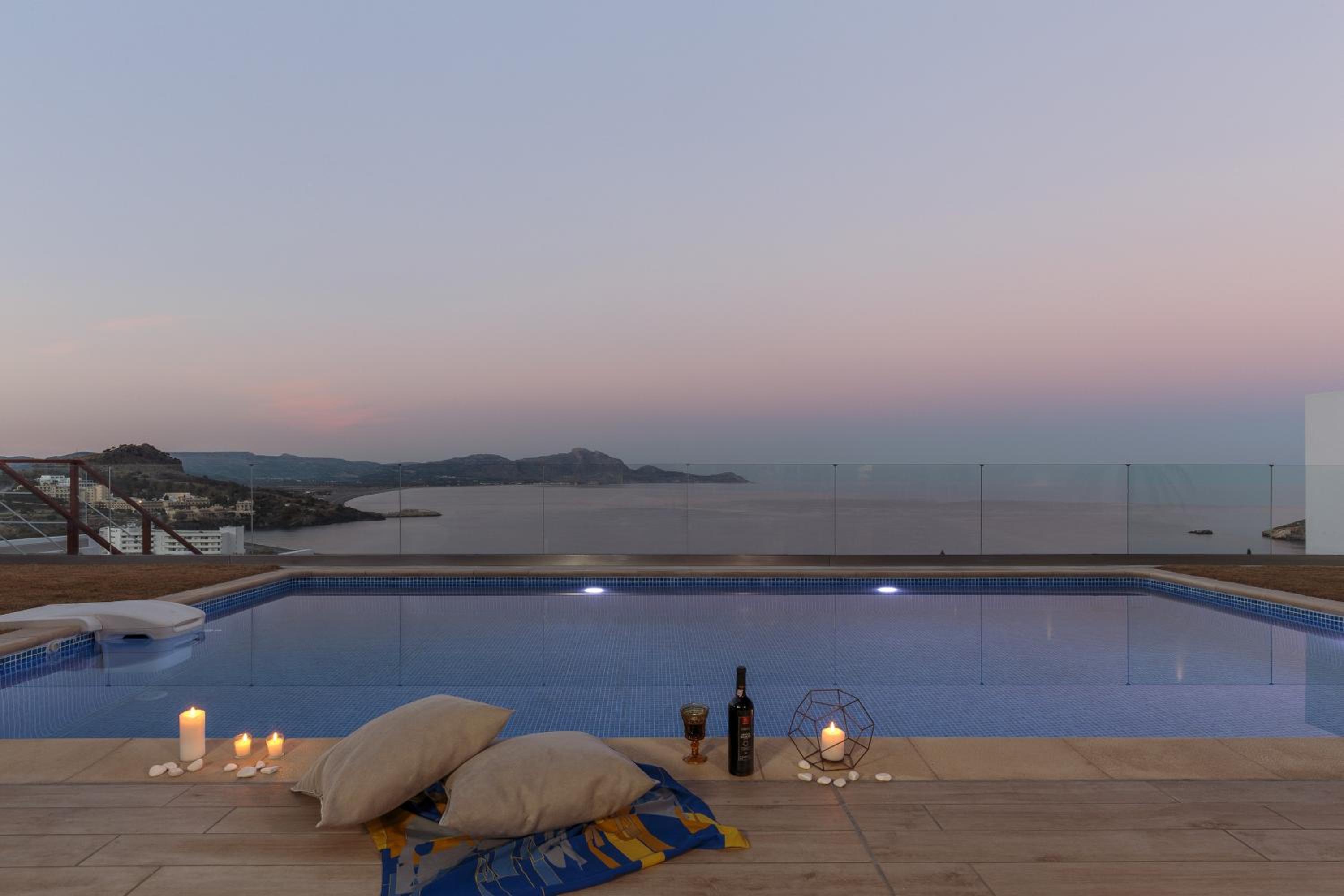 Superior Villa photo 2
