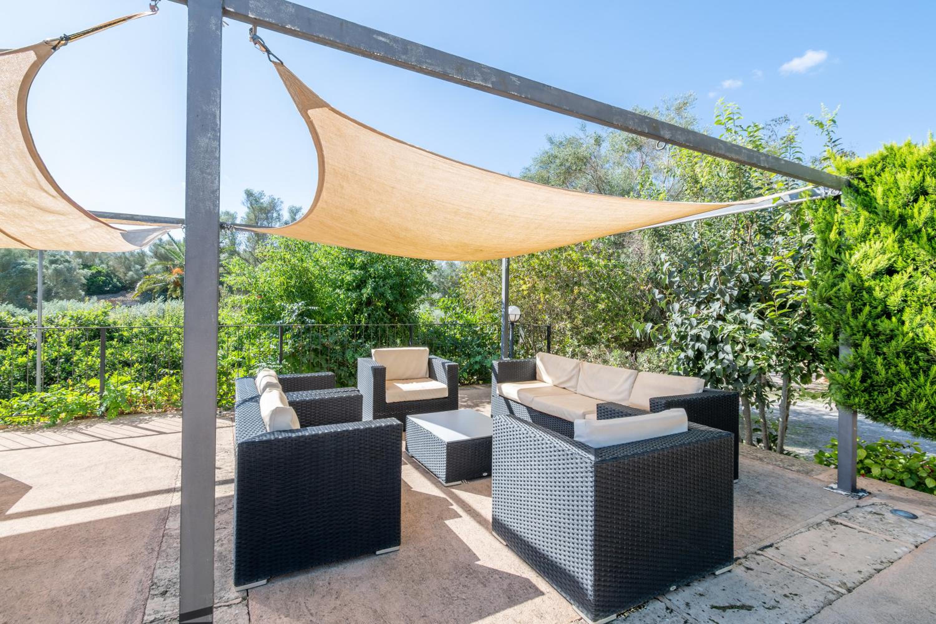 Villa with Garden View - Photo 28