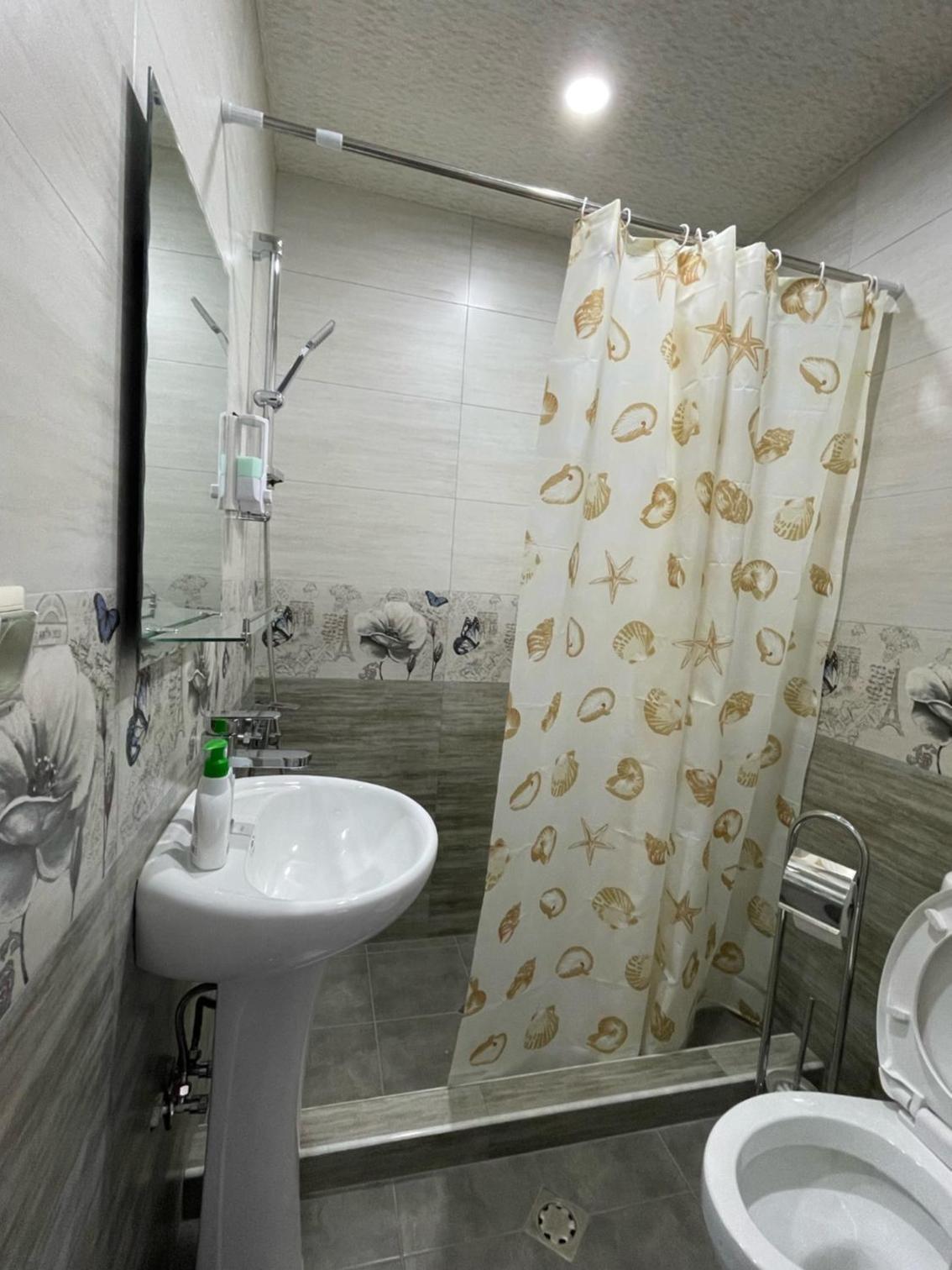 Double Room With Private Bathroom photo 2