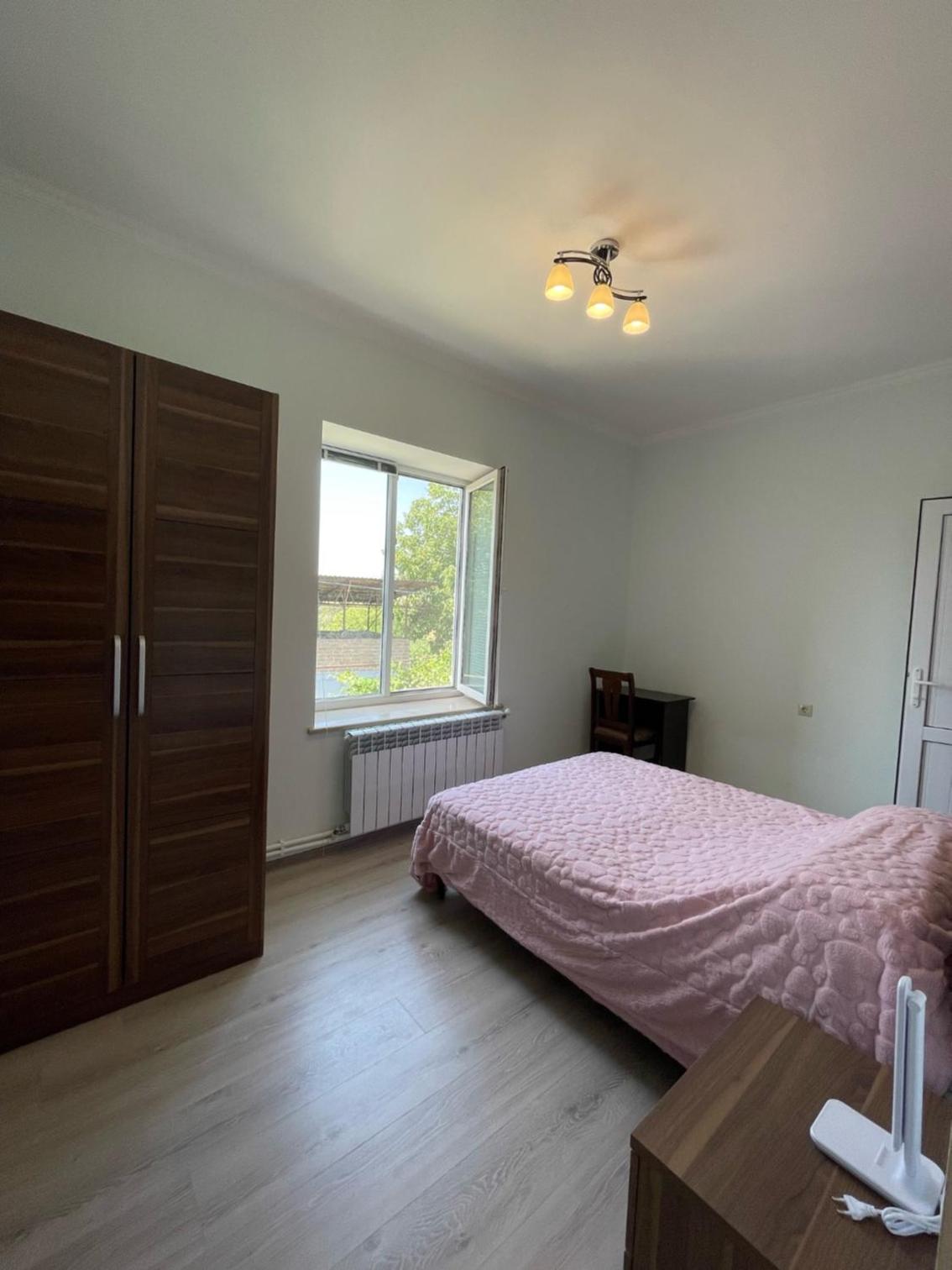 Double Room With Private Bathroom photo 3