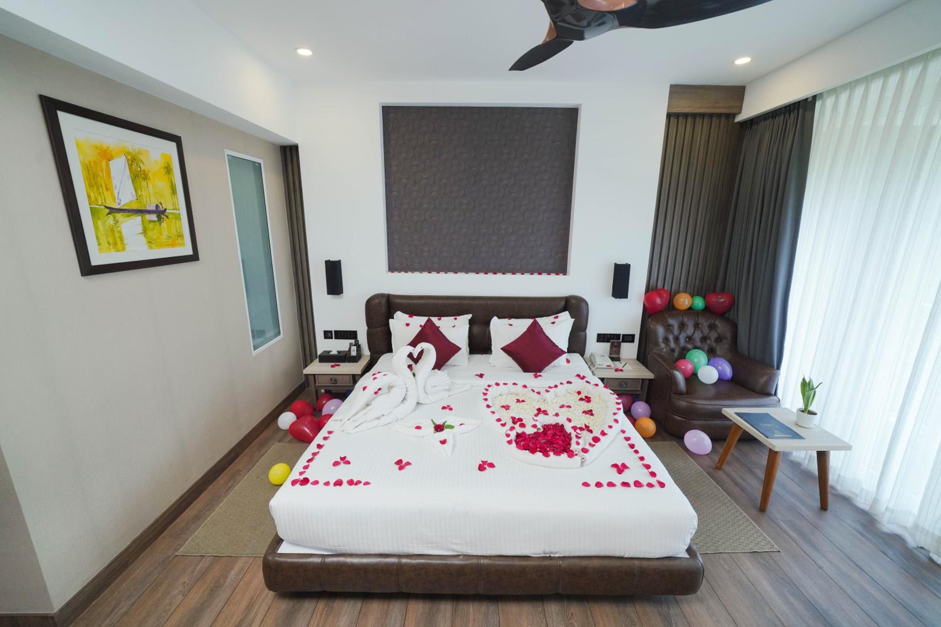 Superior Double Room with 15% off on session of 60 mins Spa Superior Double Room with 15% off on session of 60 mins Spa