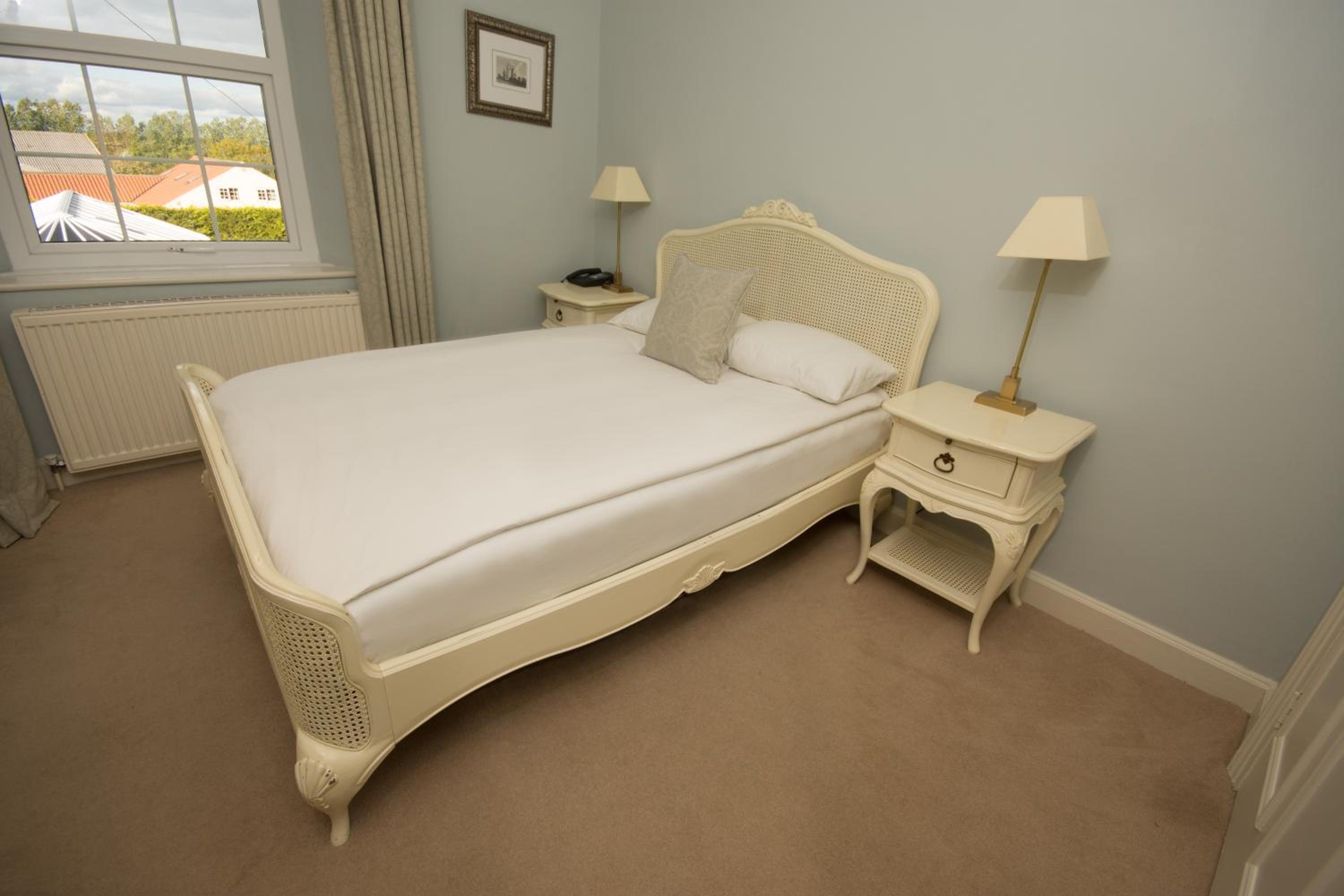 Small Double Room - Photo 3