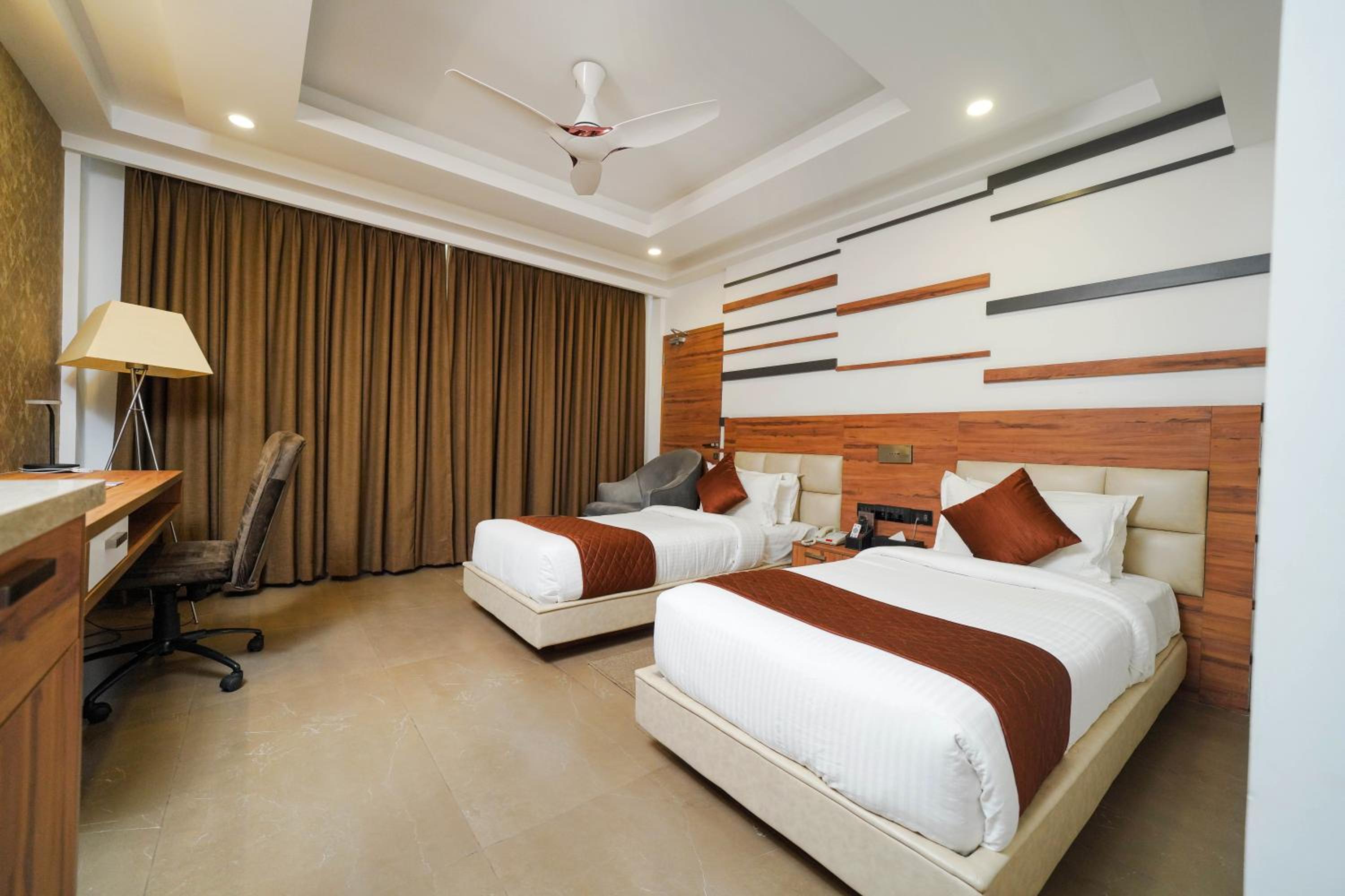 Deluxe Room with 15% off on session of 60 mins Spa