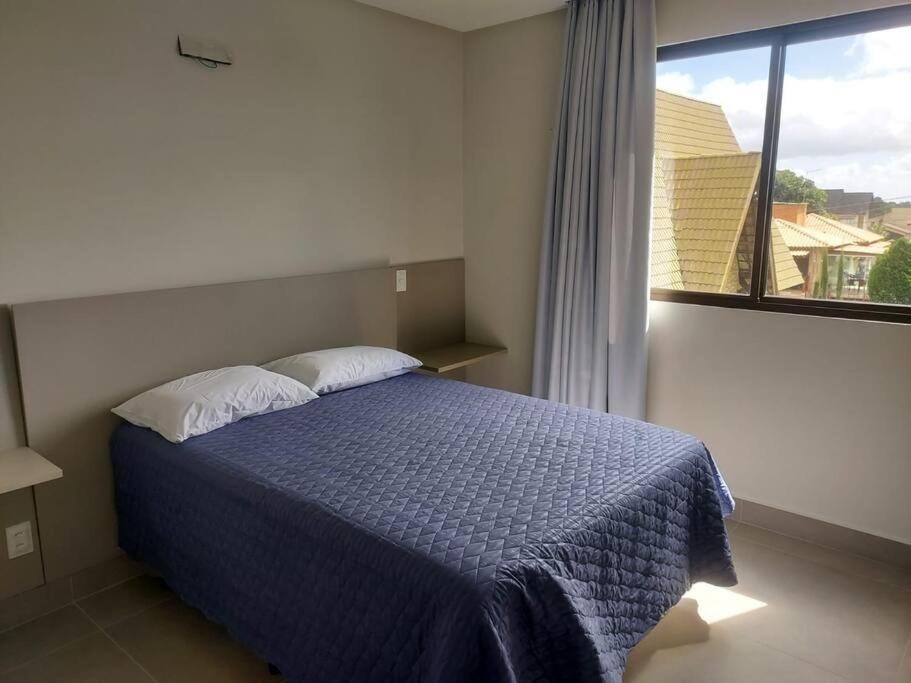 Five-Bedroom House photo 3