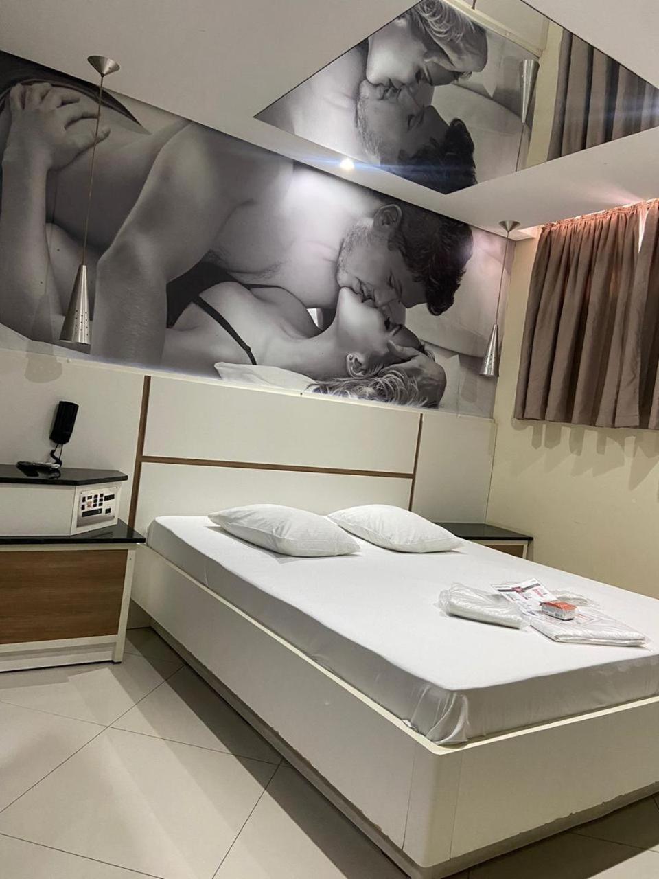 Suite with Spa Bath photo 1