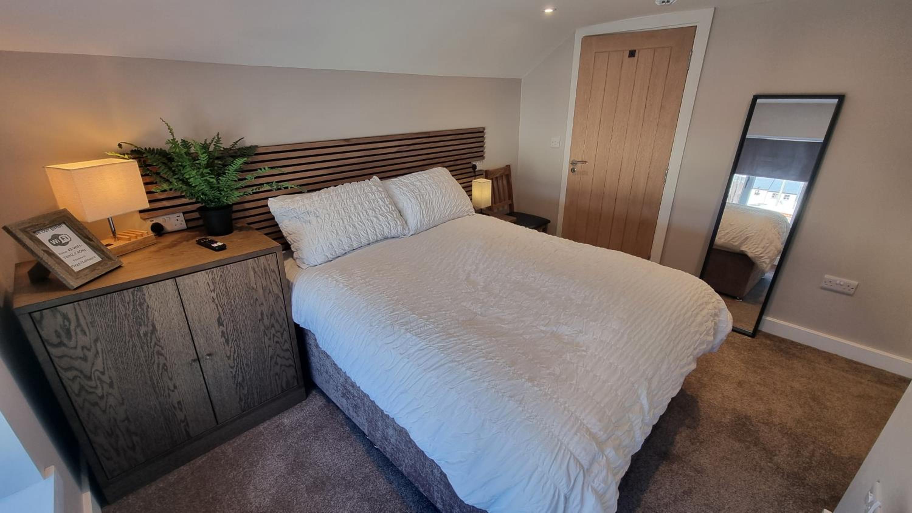 Deluxe Double Room with Shower photo 1