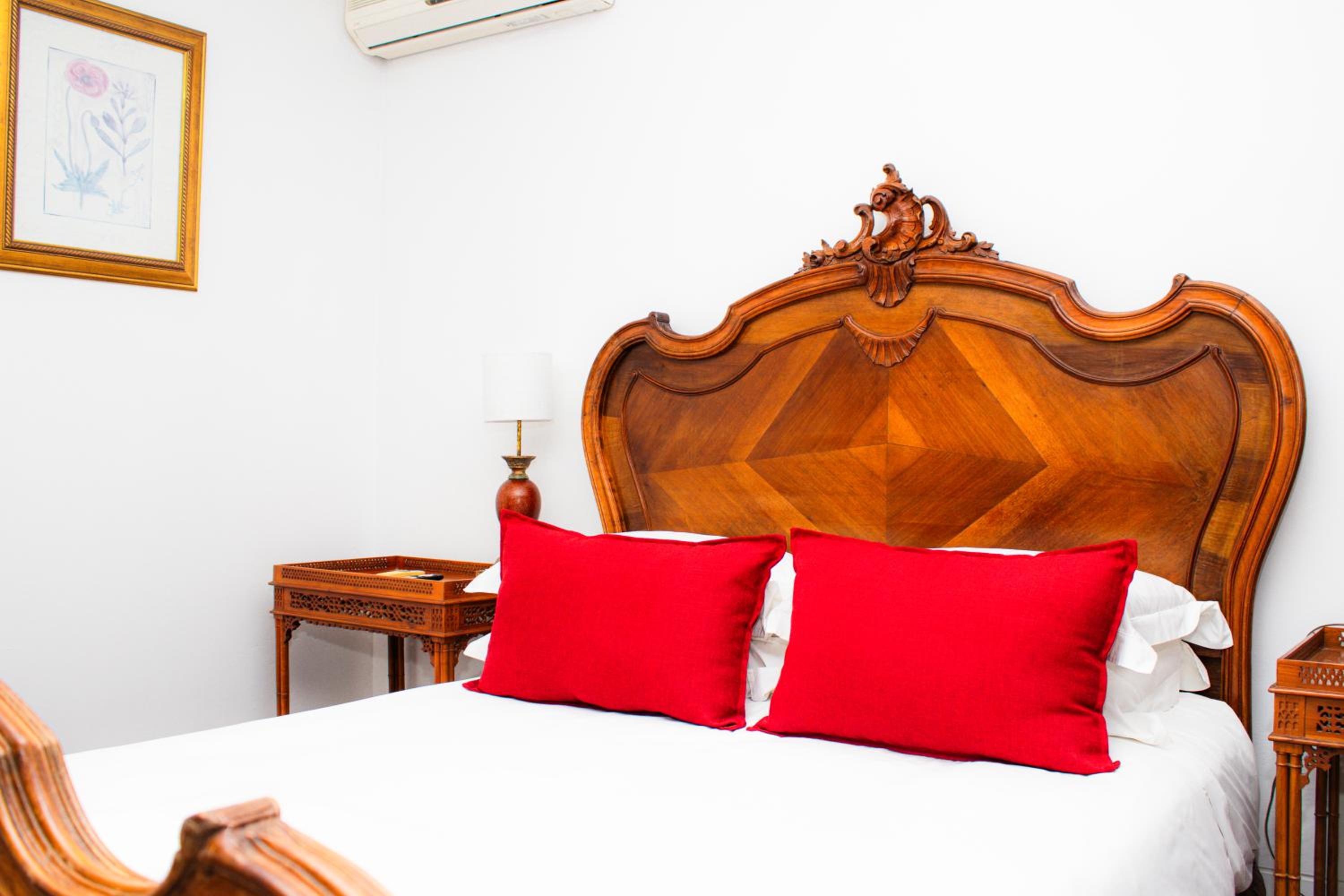 Double Room - Photo 25