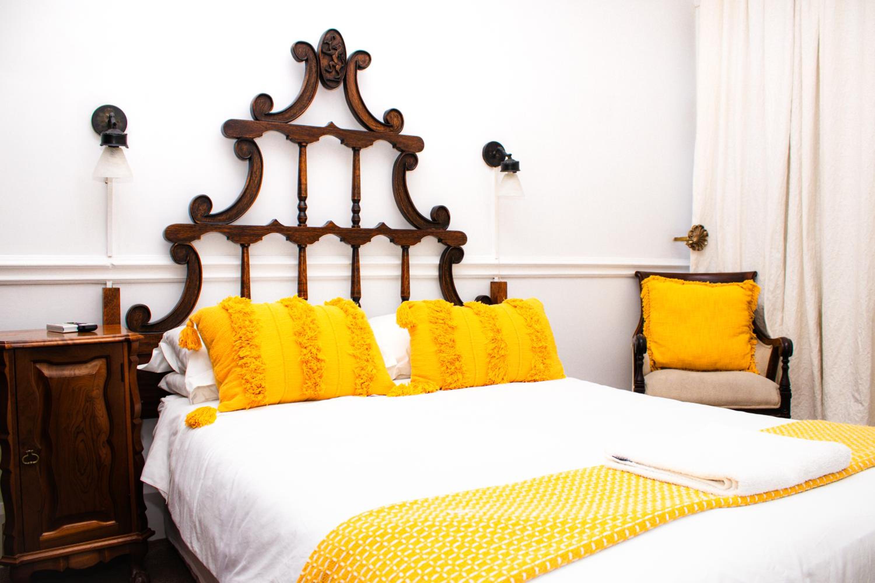Double Room - Photo 16