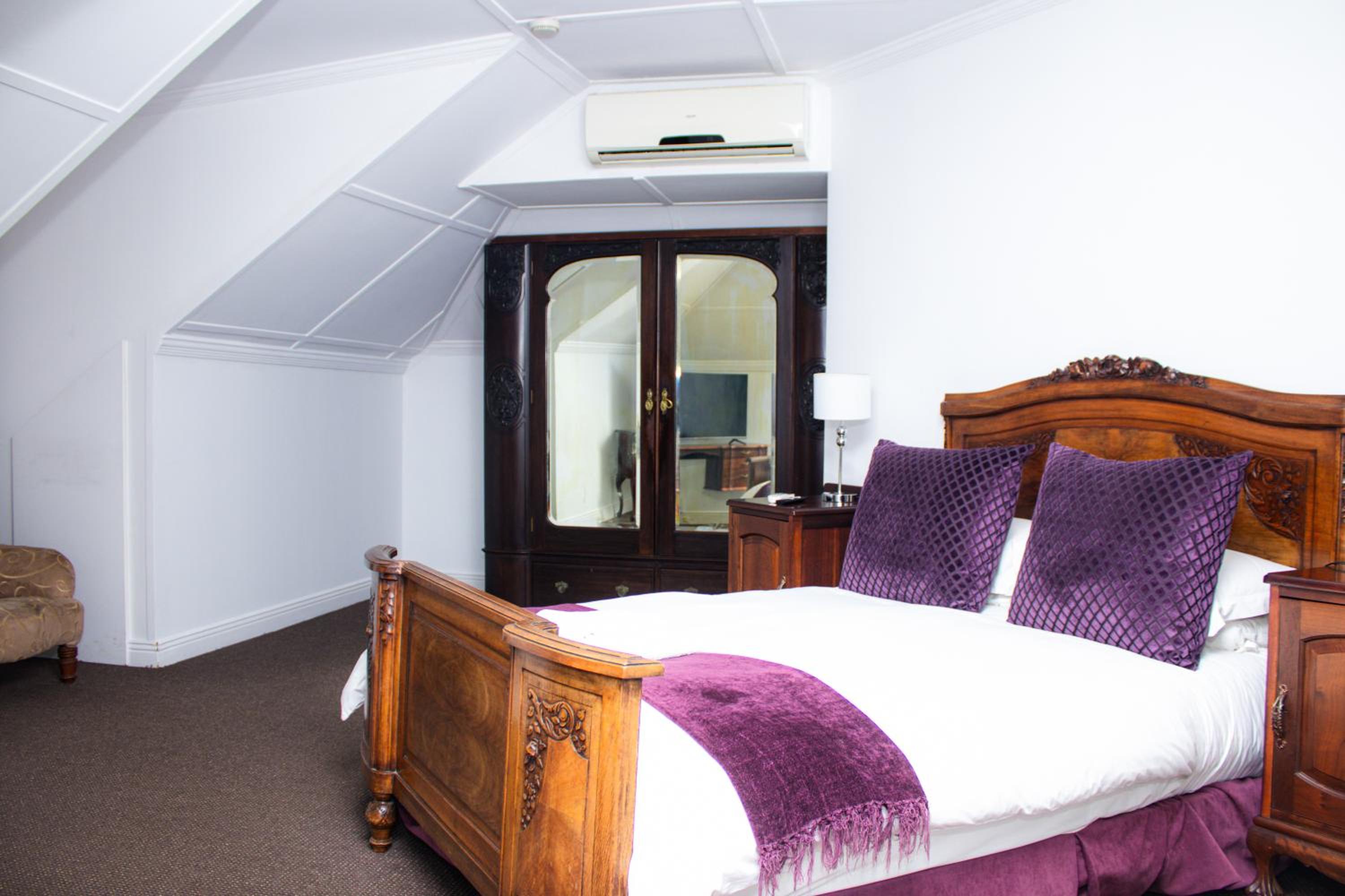 Double Room - Photo 12