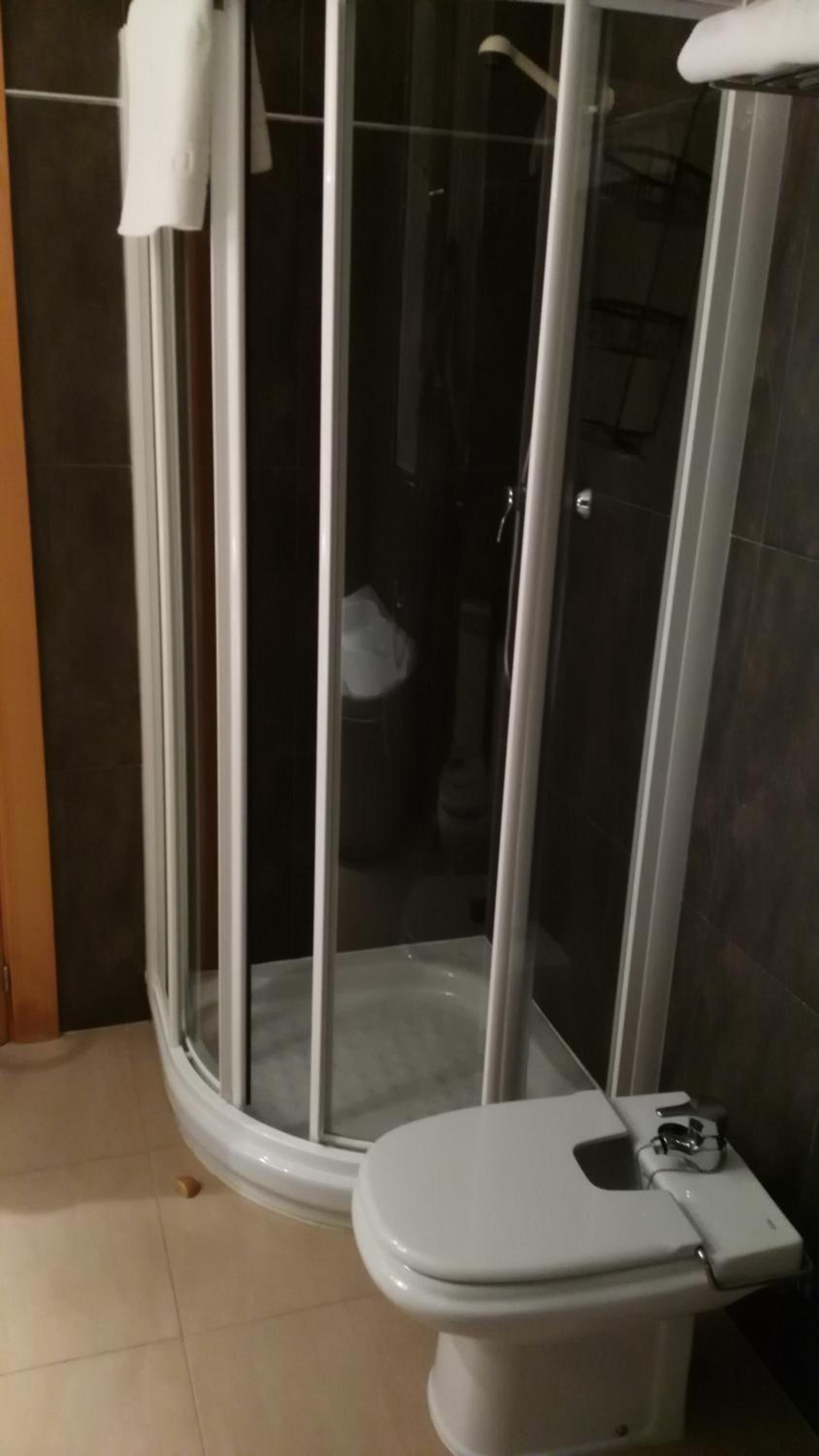 Budget Double or Twin Room - Photo 4
