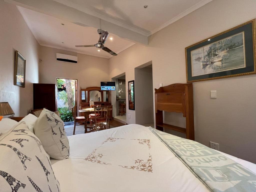 Superior Deluxe Double or Twin Room  - Photo 2