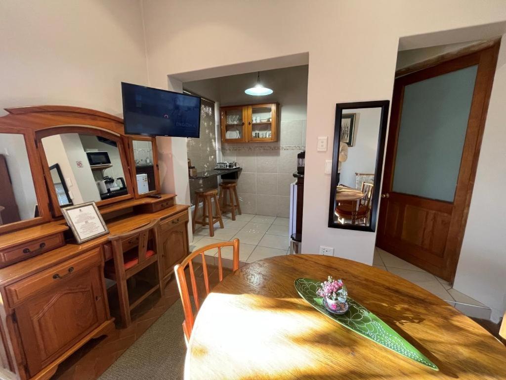 Superior Deluxe Double or Twin Room  - Photo 5