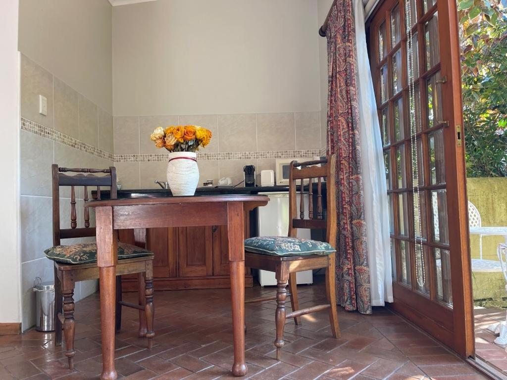 Double or Twin Room - Photo 3