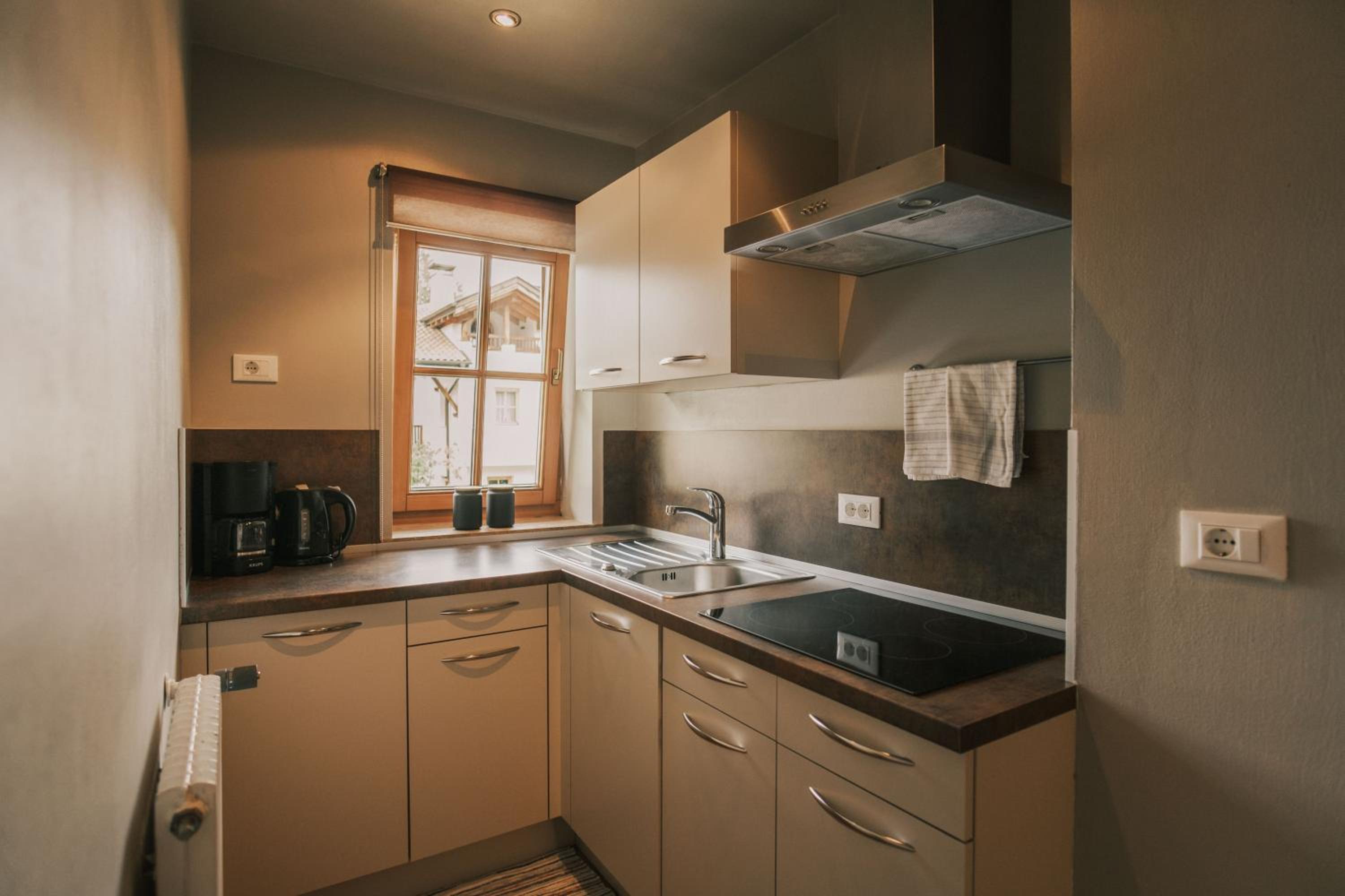 Two-Bedroom Apartment with Balcony photo 2