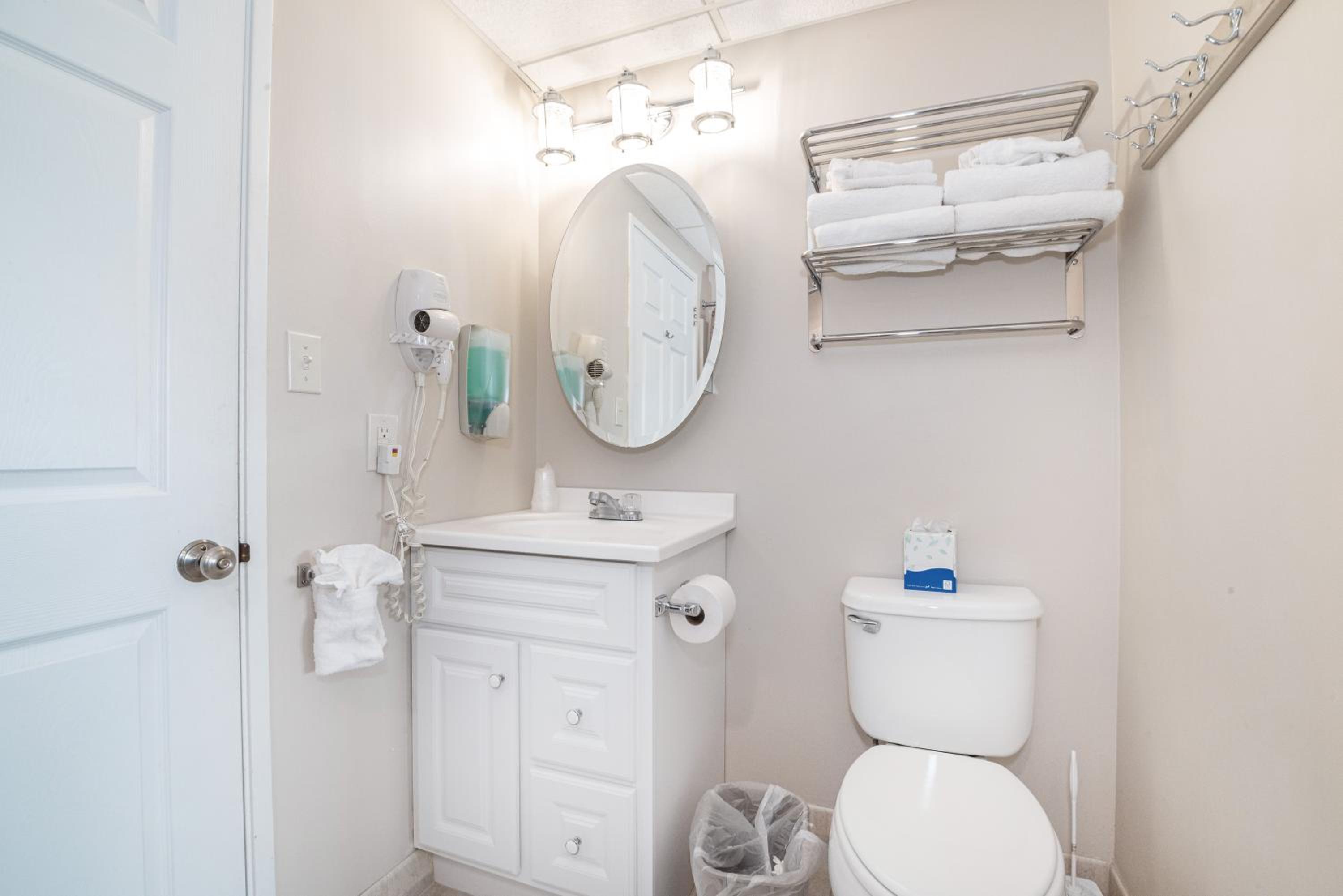 Superior King Suite photo 2