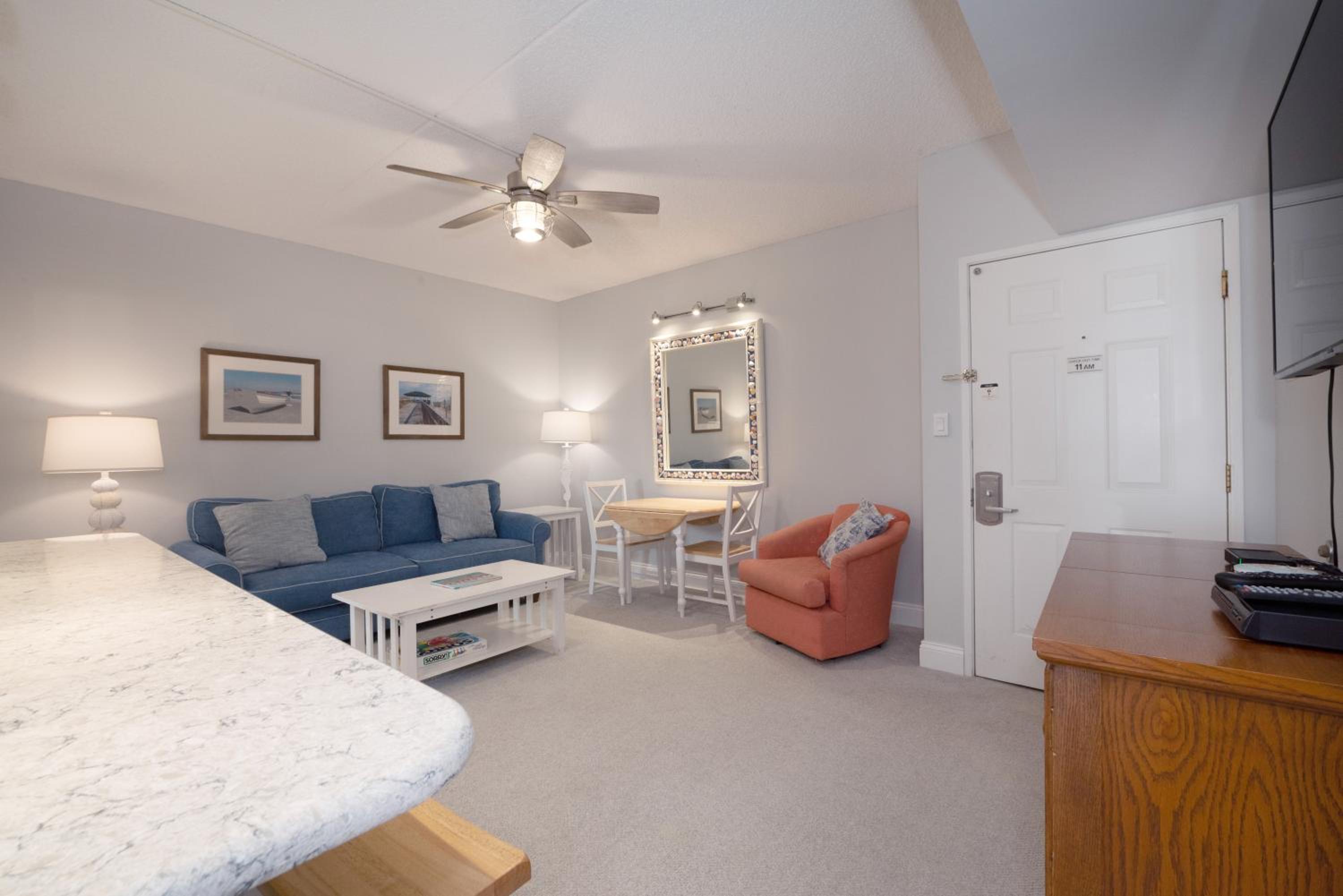 Superior King Suite photo 1