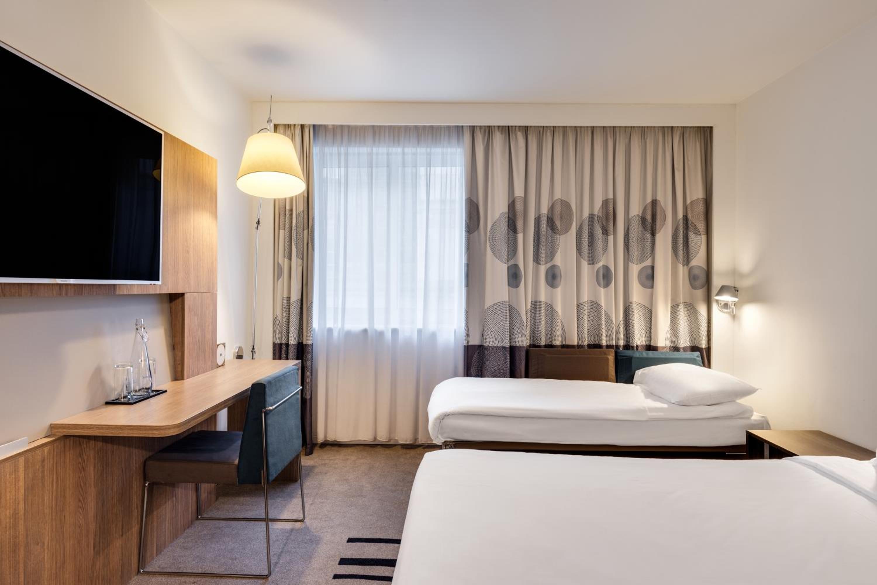 Premium Queen Room with sofa bed