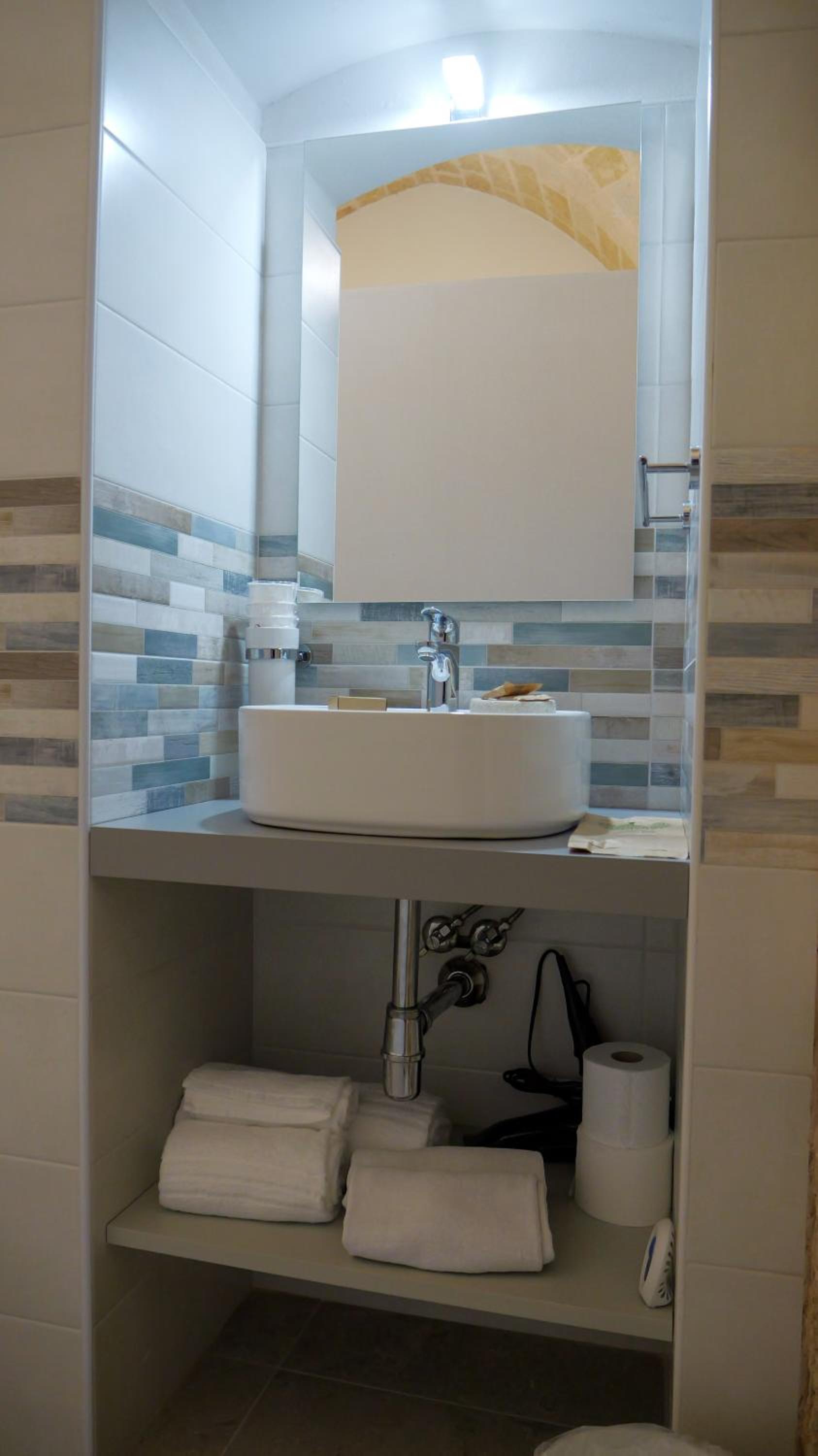 Deluxe Triple Room - Photo 38