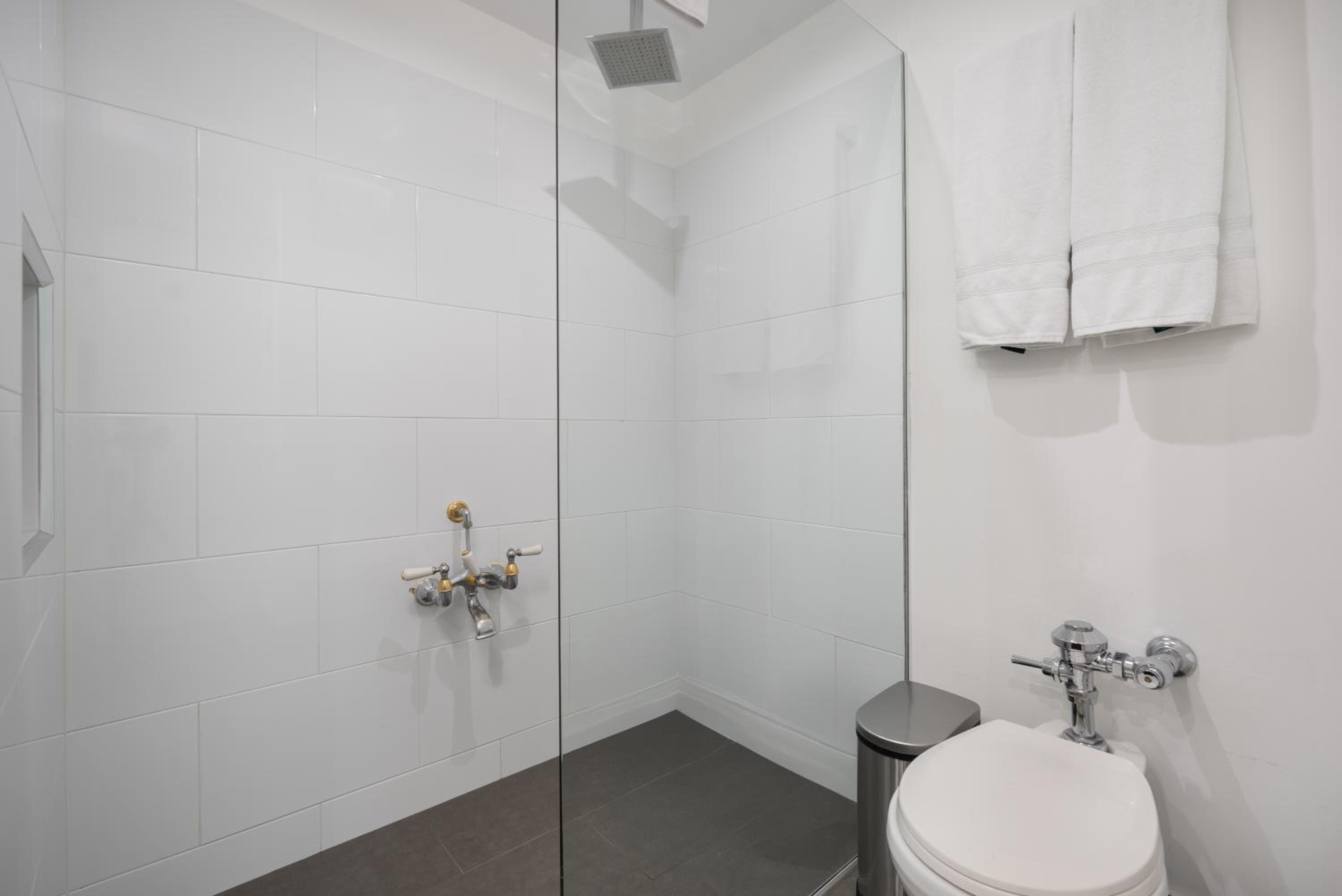 Superior Double Room - Photo 8
