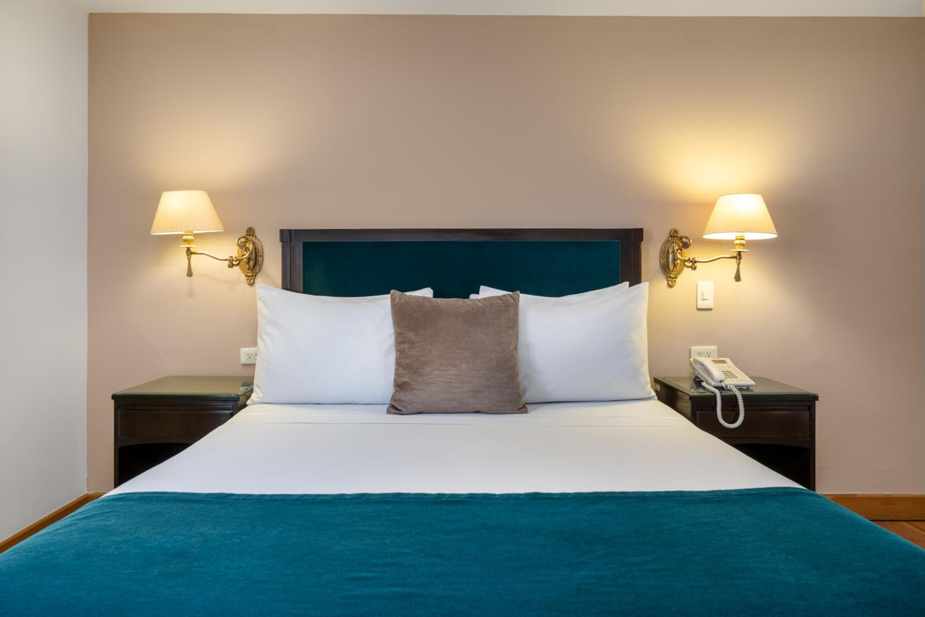 Superior Double Room - Photo 2
