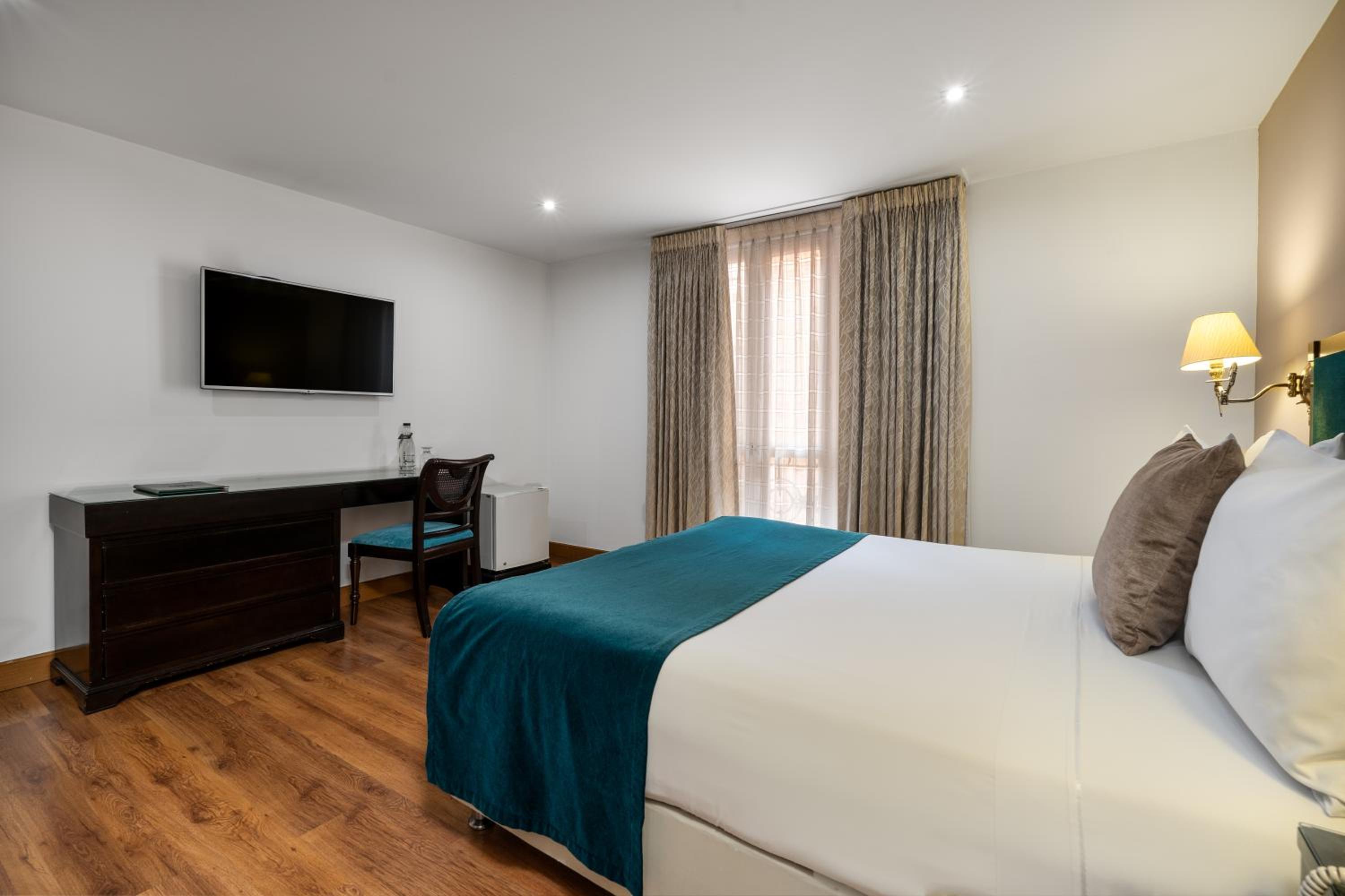 Superior Double Room - Photo 10