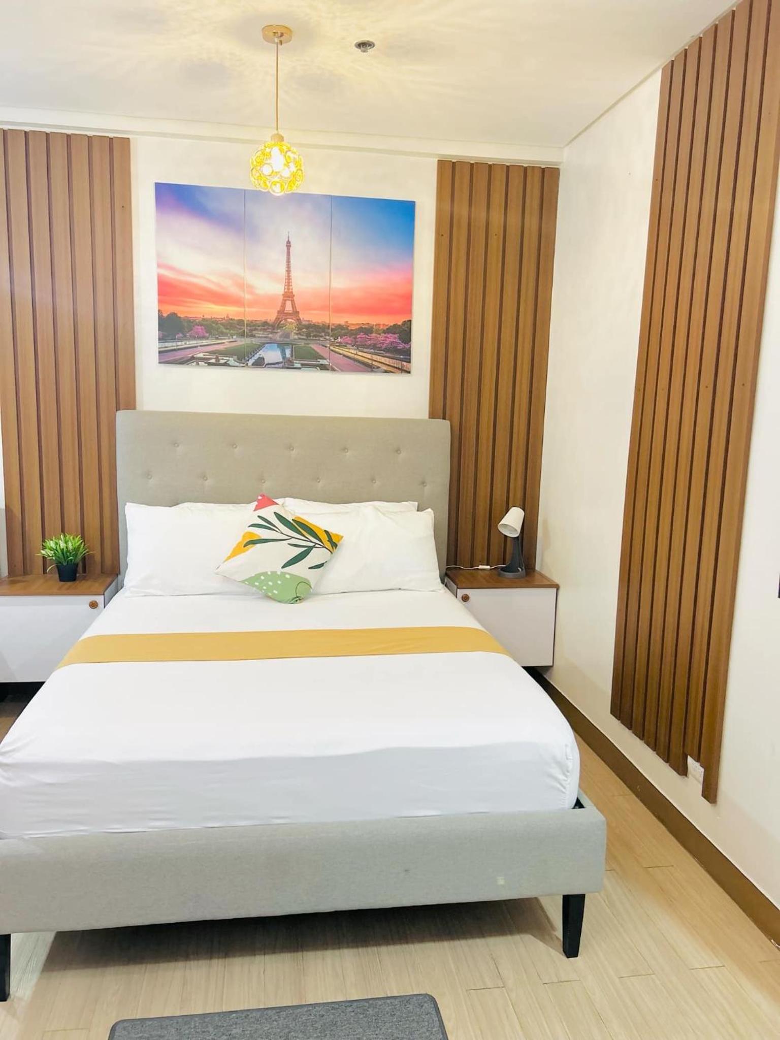 Suite - Photo 5
