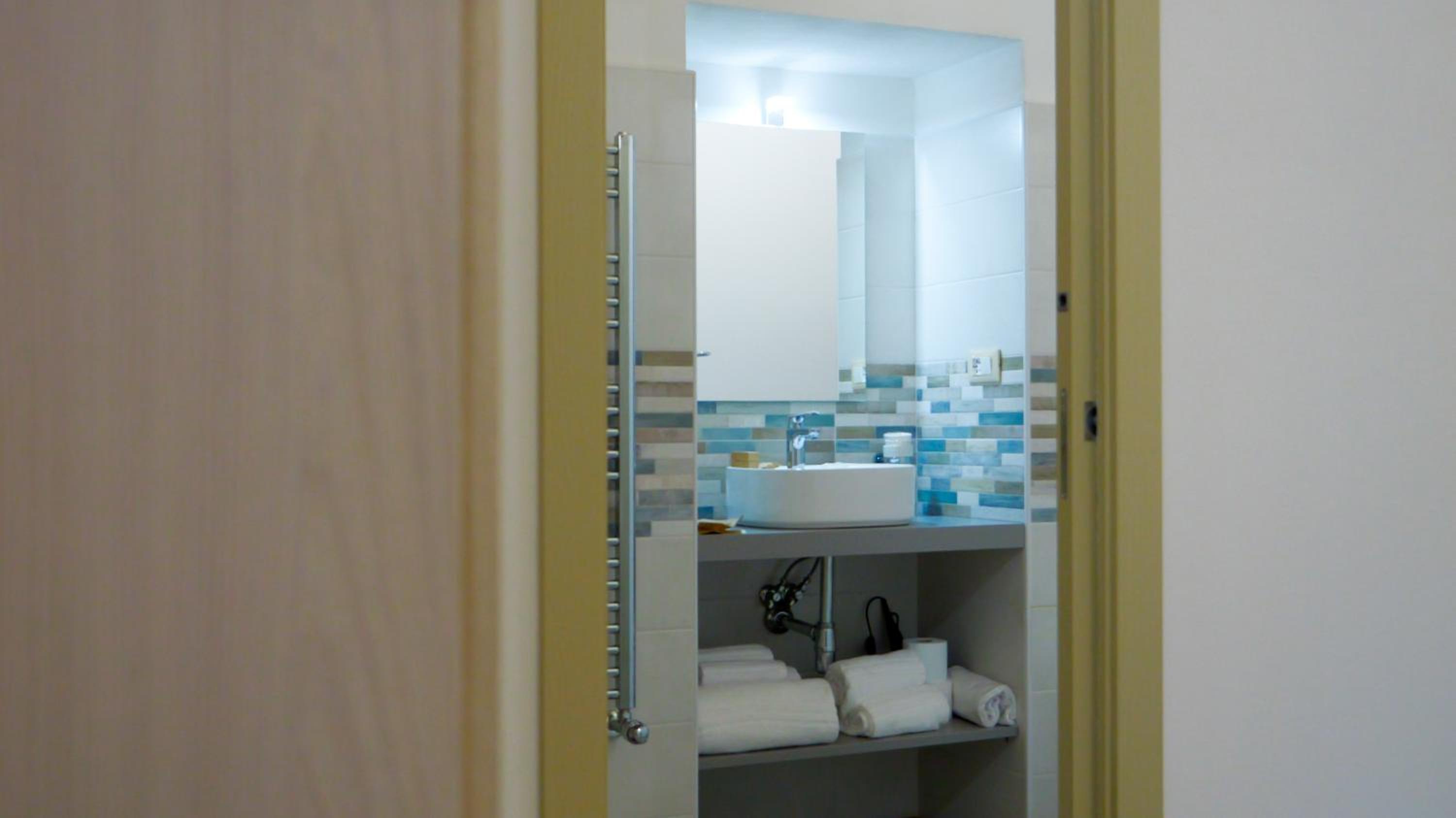 Deluxe Triple Room - Photo 4